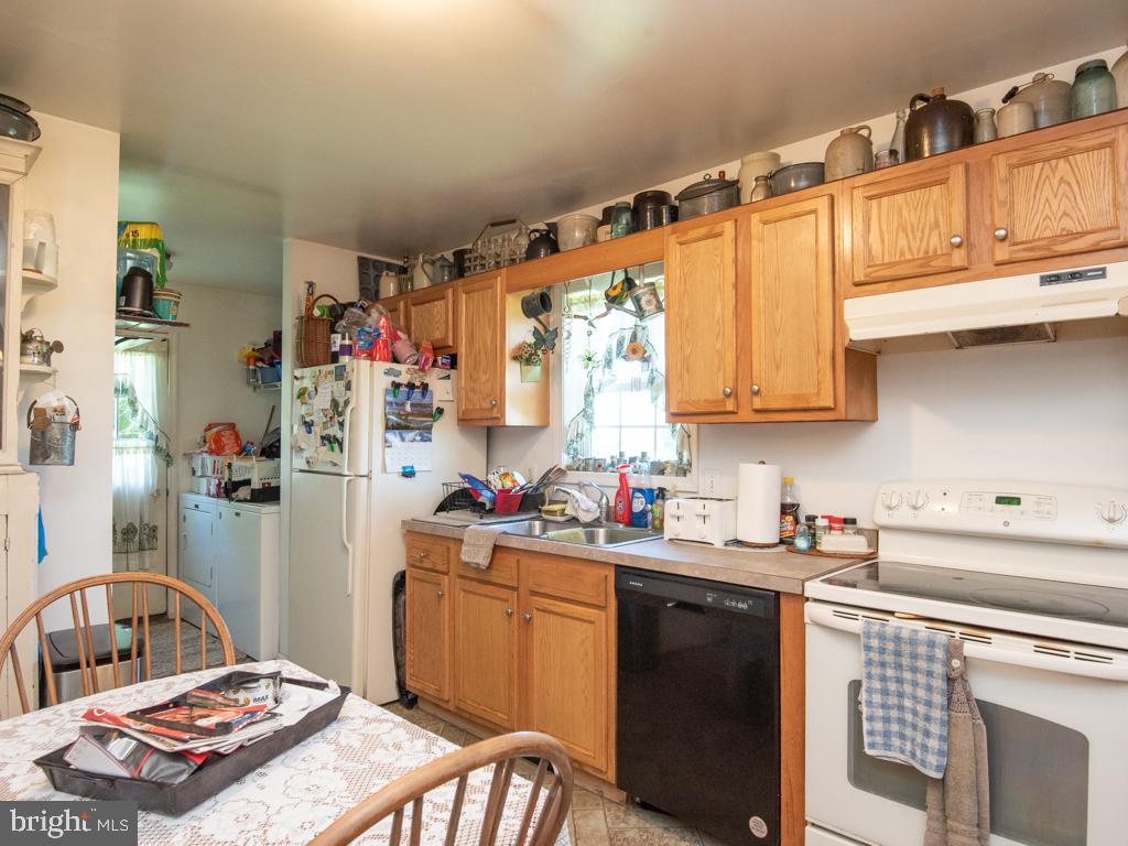 EAST DRUMORE TWP - Residential