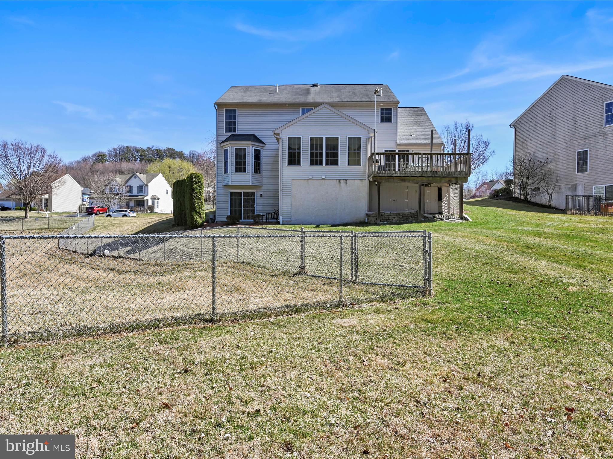 PINE RIDGE VILLAGE - Residential