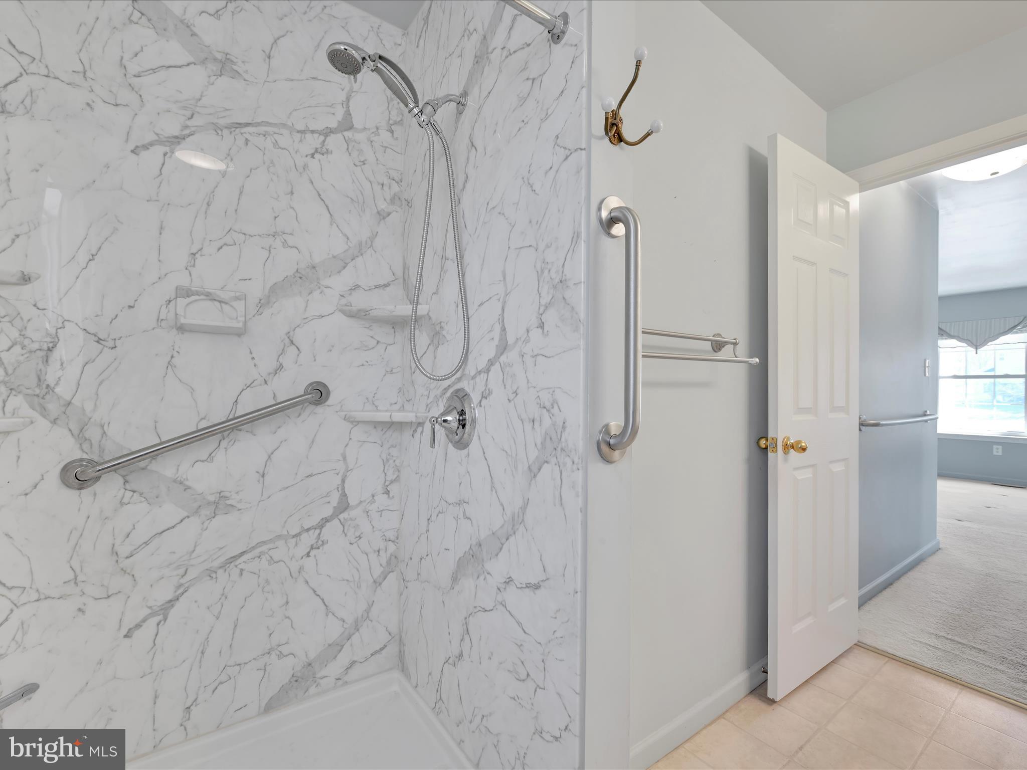 PINE RIDGE VILLAGE - Residential