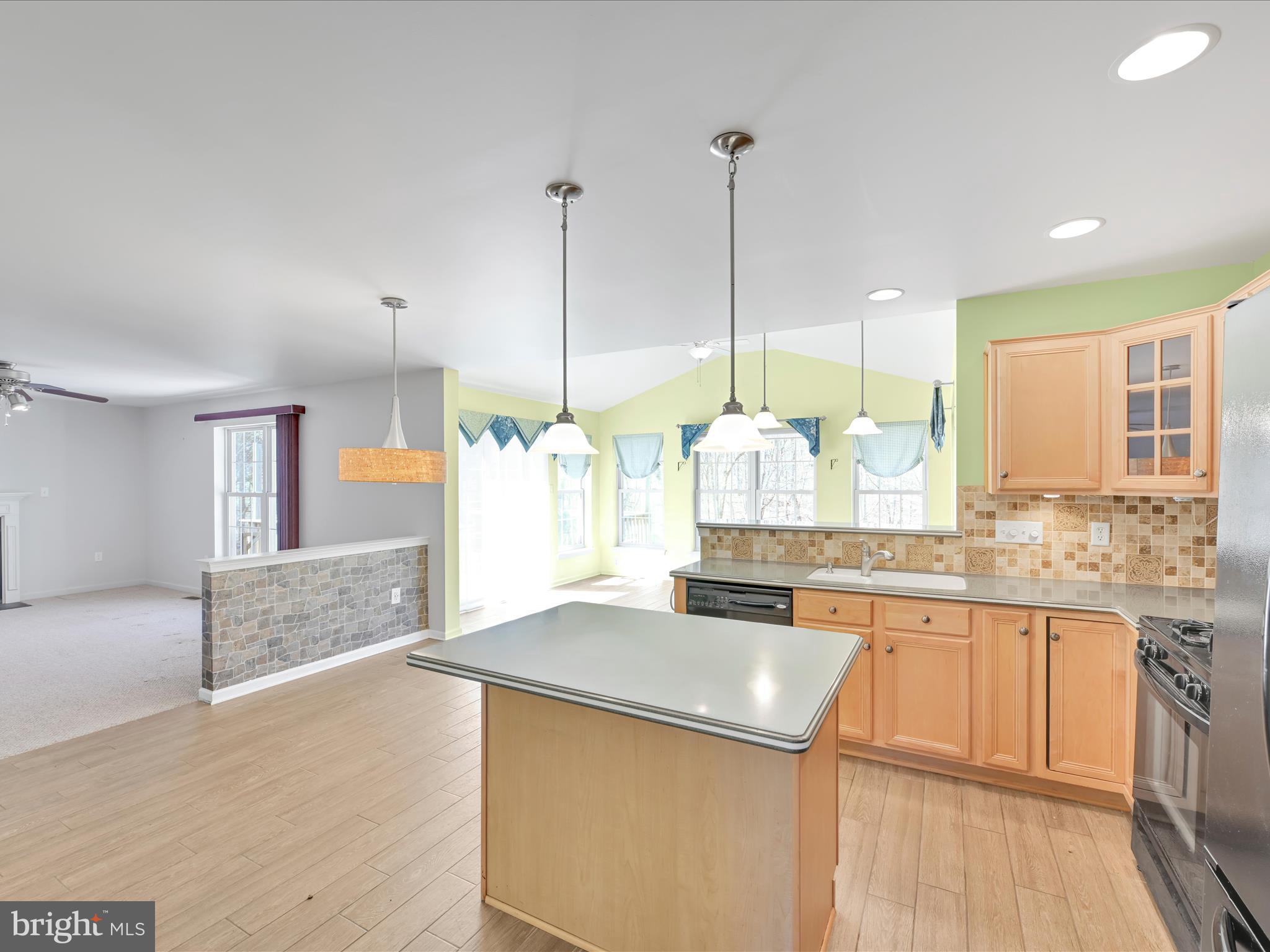 PINE RIDGE VILLAGE - Residential