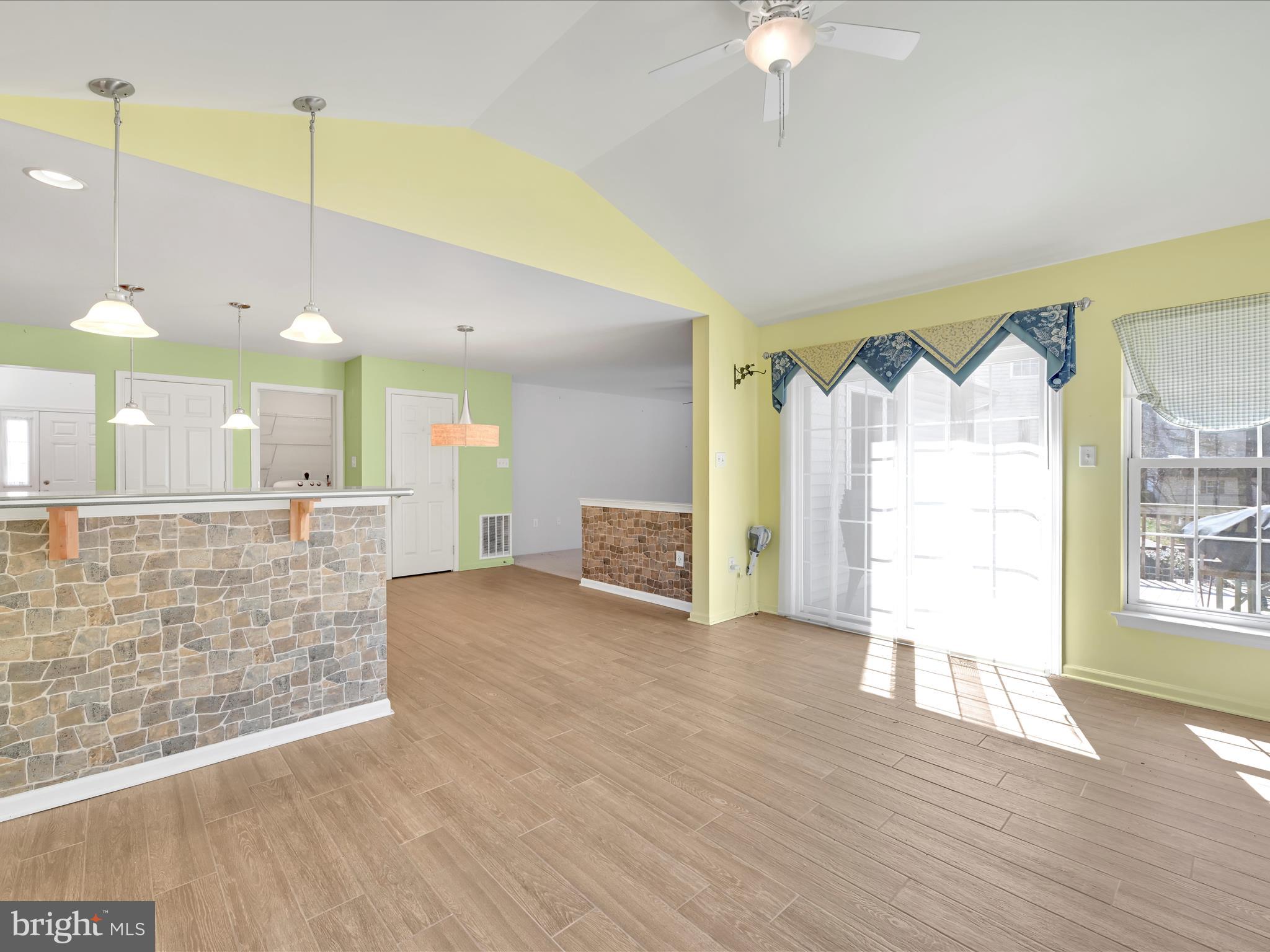 PINE RIDGE VILLAGE - Residential