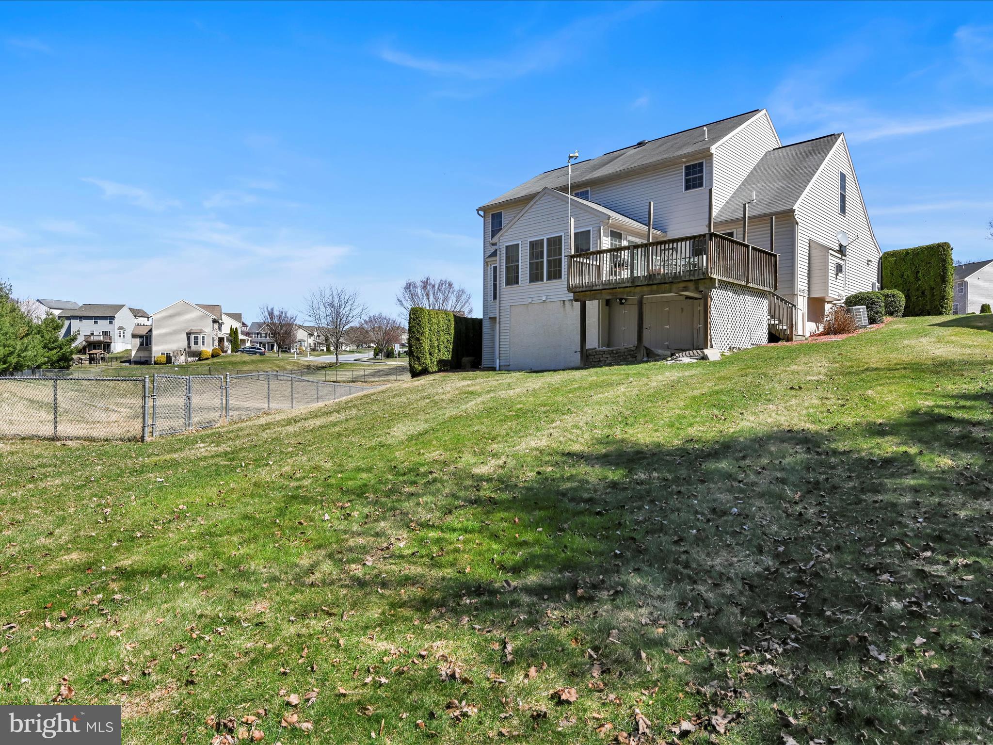 PINE RIDGE VILLAGE - Residential