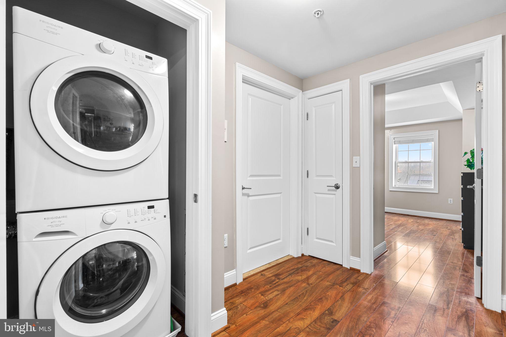 ISABELLA AT MONTICELLO MEWS - Residential