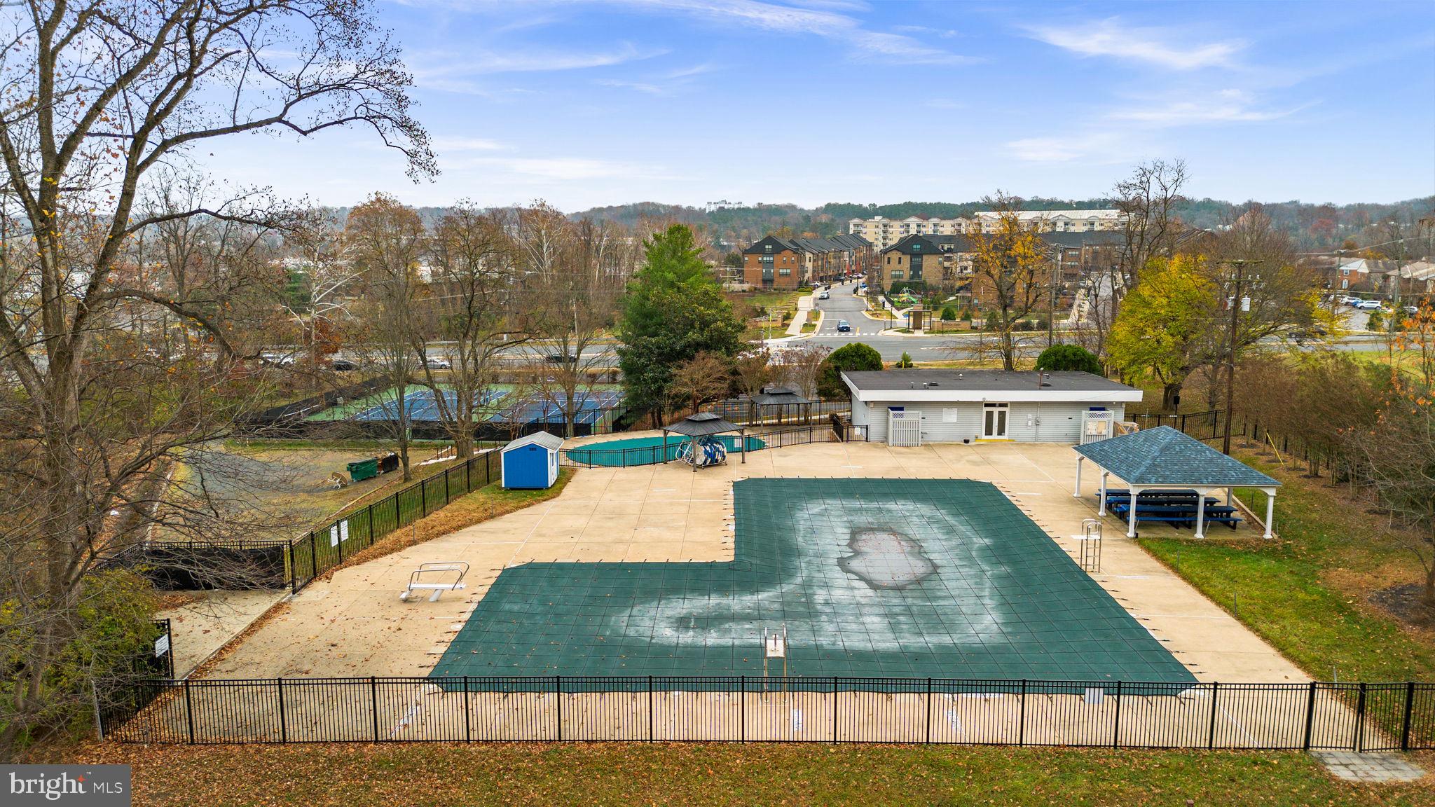 ISABELLA AT MONTICELLO MEWS - Residential