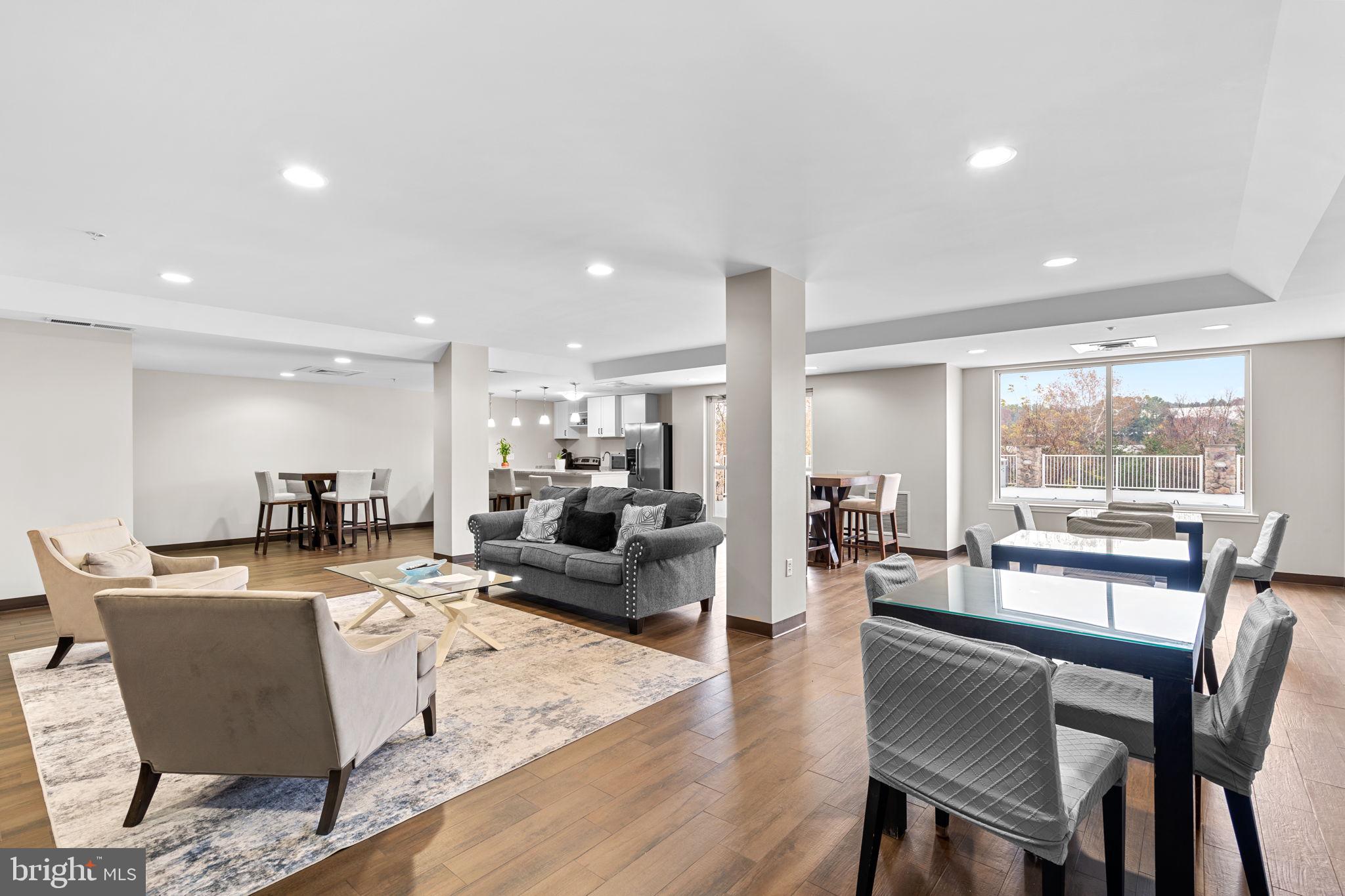 ISABELLA AT MONTICELLO MEWS - Residential