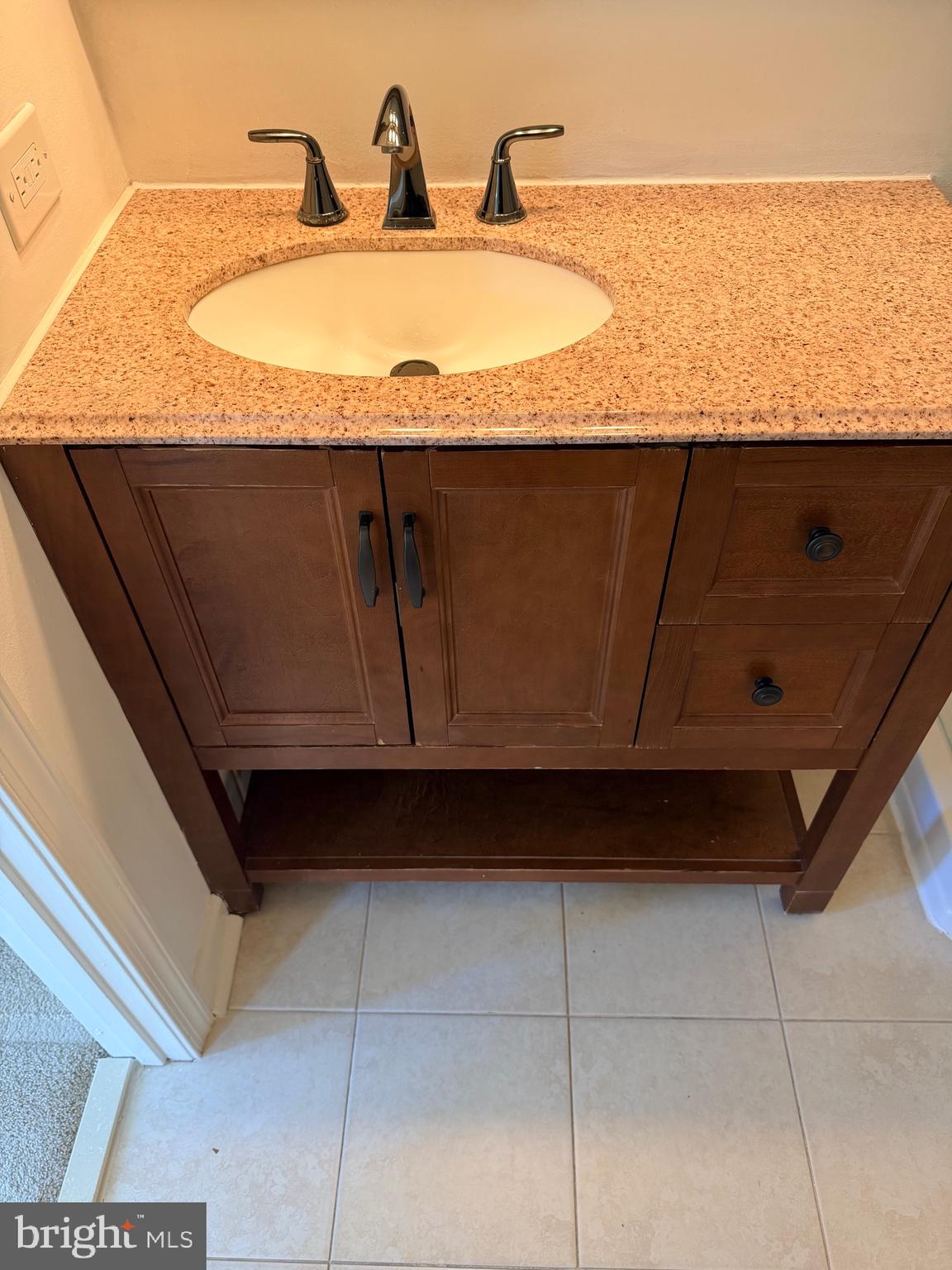 CLOVERFIELD MANOR - Residential