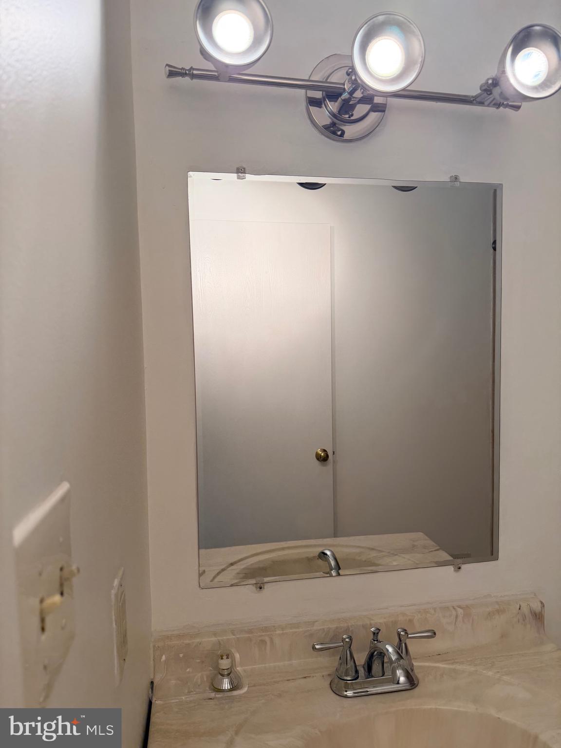 CLOVERFIELD MANOR - Residential