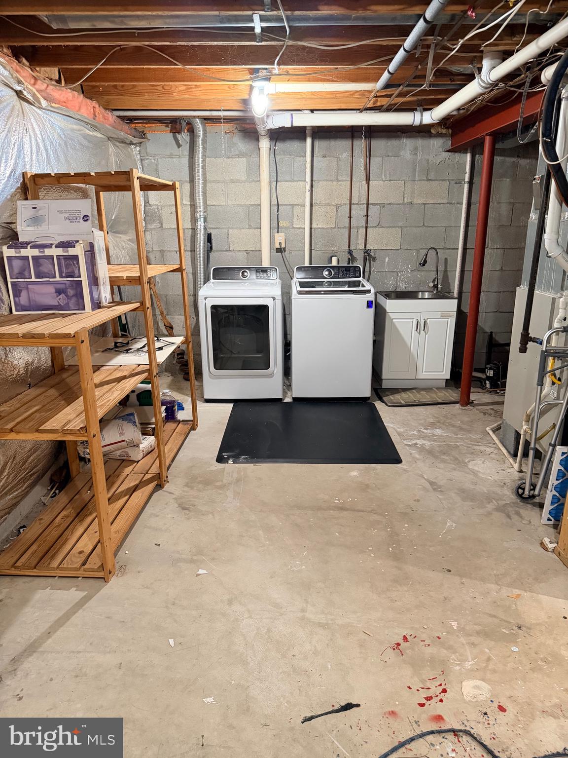 CLOVERFIELD MANOR - Residential