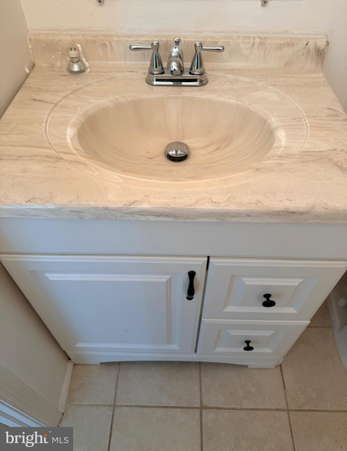 CLOVERFIELD MANOR - Residential