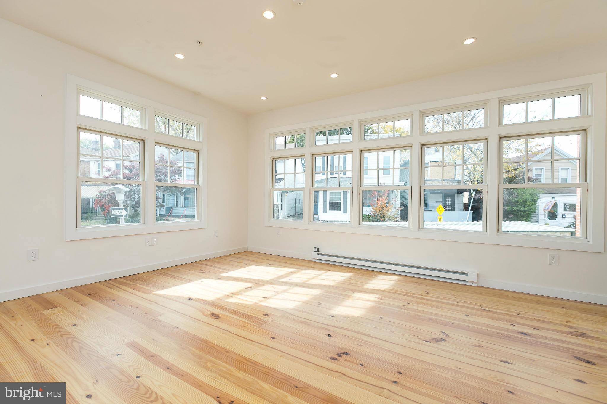 HAMPDEN HISTORIC DISTRICT - Residential Lease