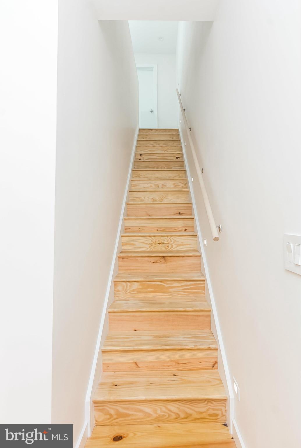 HAMPDEN HISTORIC DISTRICT - Residential Lease