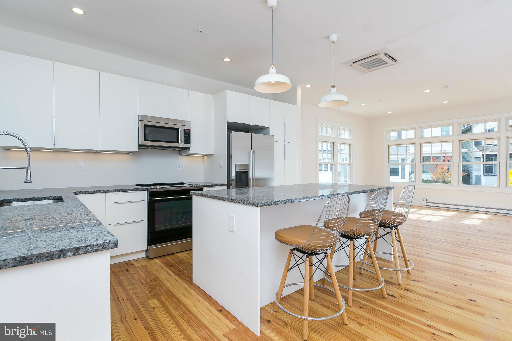 HAMPDEN HISTORIC DISTRICT - Residential Lease