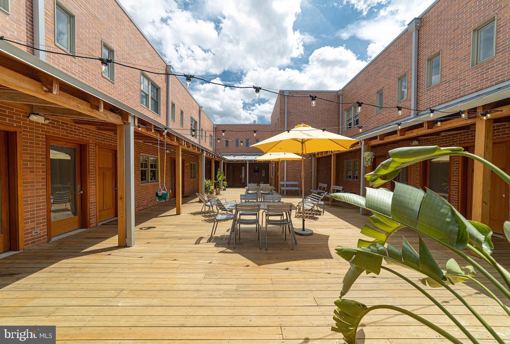 HAMPDEN HISTORIC DISTRICT - Residential Lease