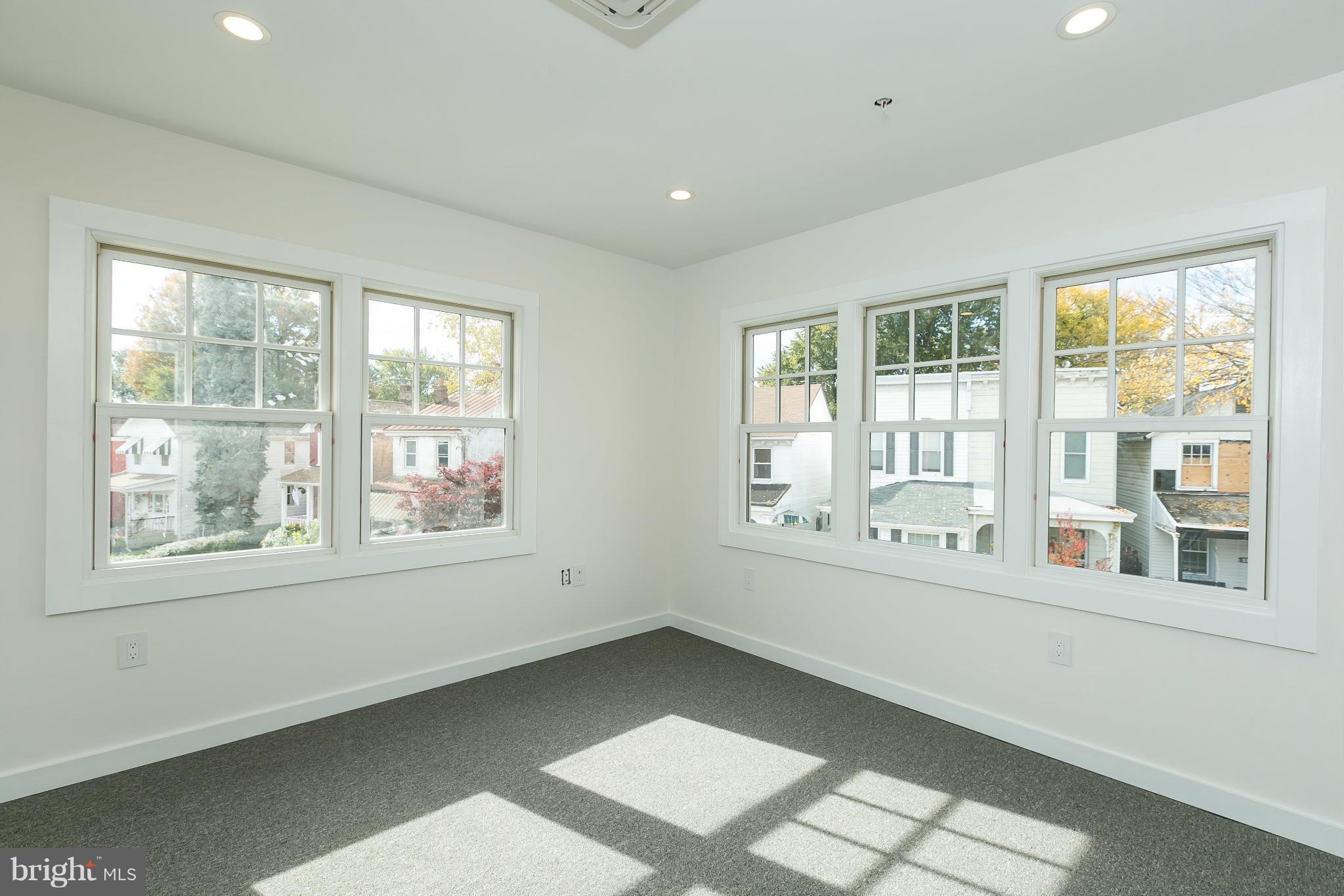 HAMPDEN HISTORIC DISTRICT - Residential Lease