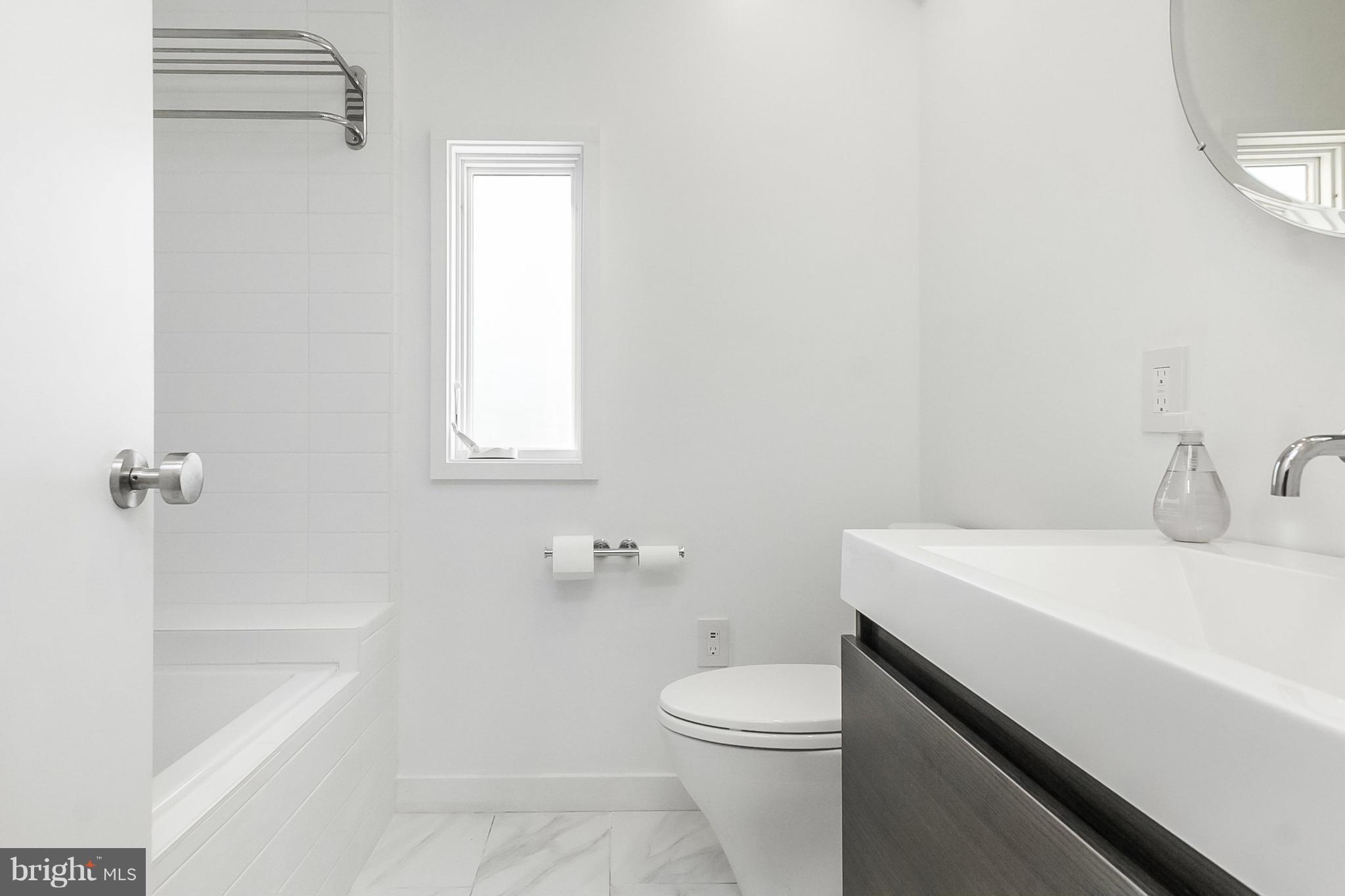 HAMPDEN HISTORIC DISTRICT - Residential Lease