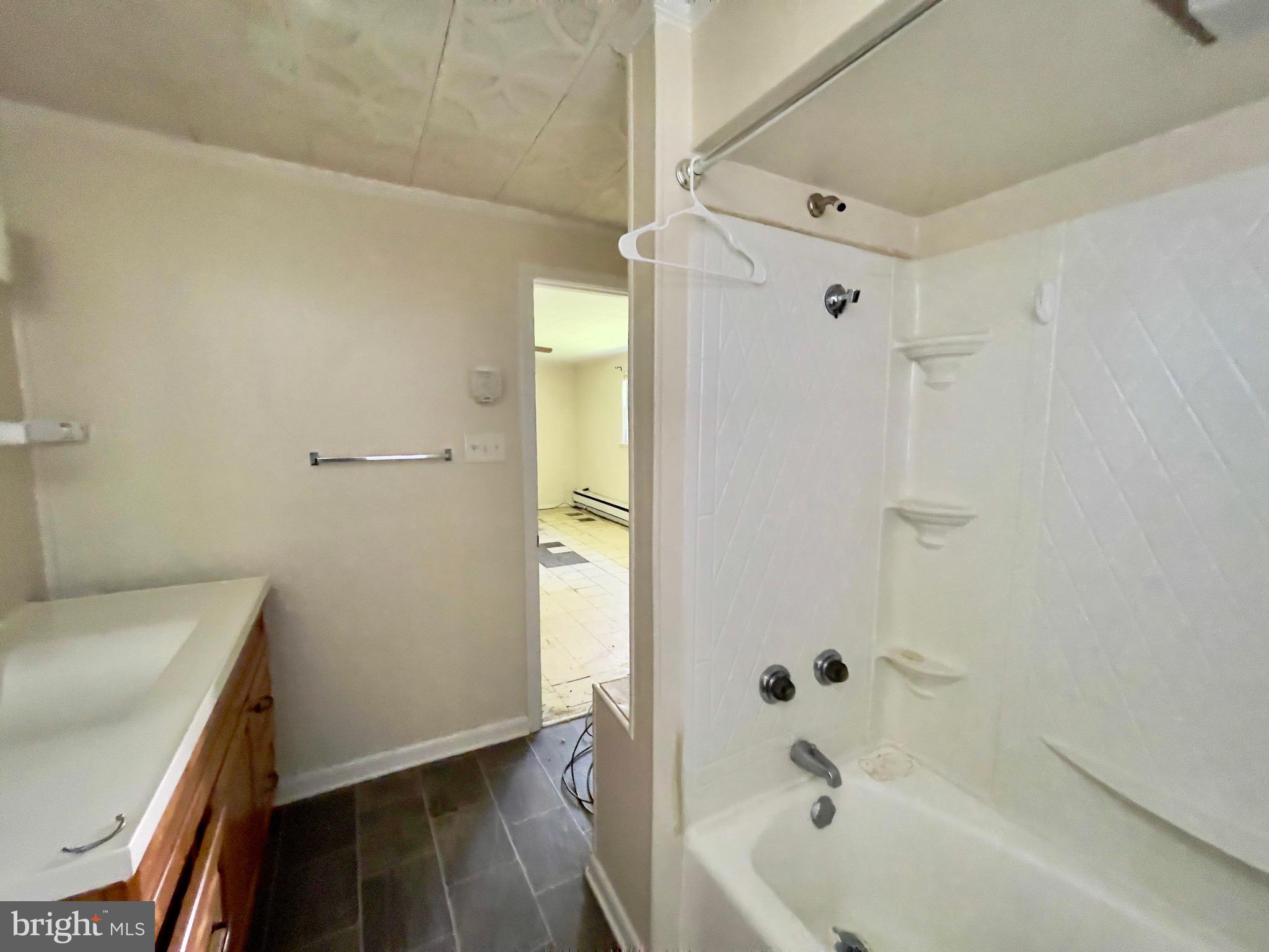 F E MATTINGLY - Residential