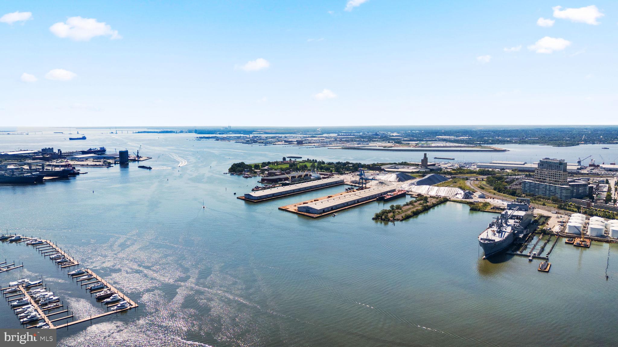 HENDERSON'S WHARF - Residential