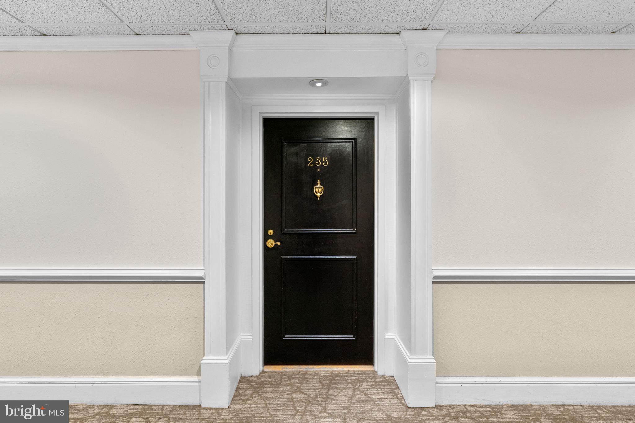 HENDERSON'S WHARF - Residential