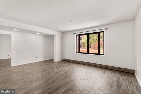 Tiny photo for 1000 Fell Street #235, BALTIMORE, MD 21231 (MLS # MDBA2207438)