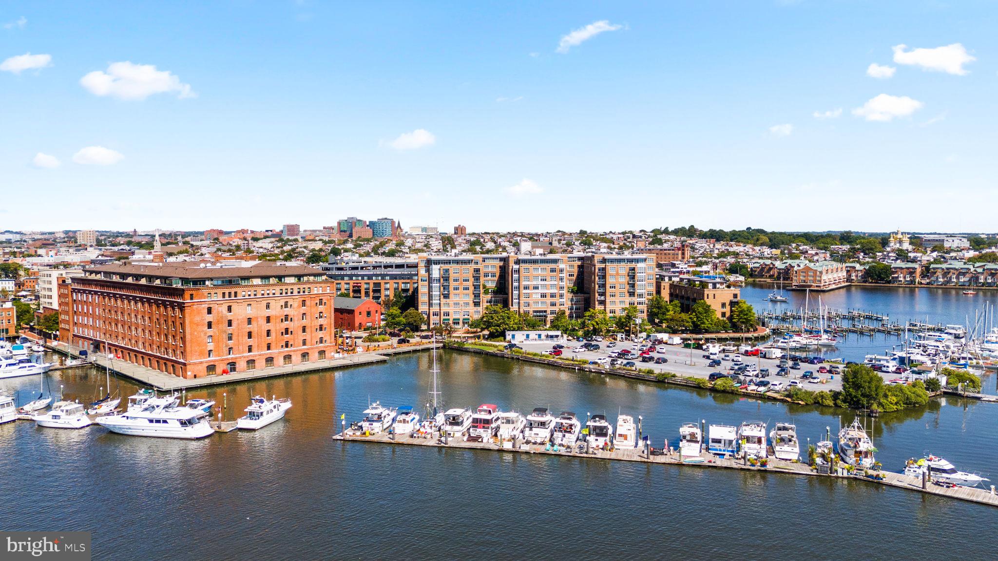 HENDERSON'S WHARF - Residential