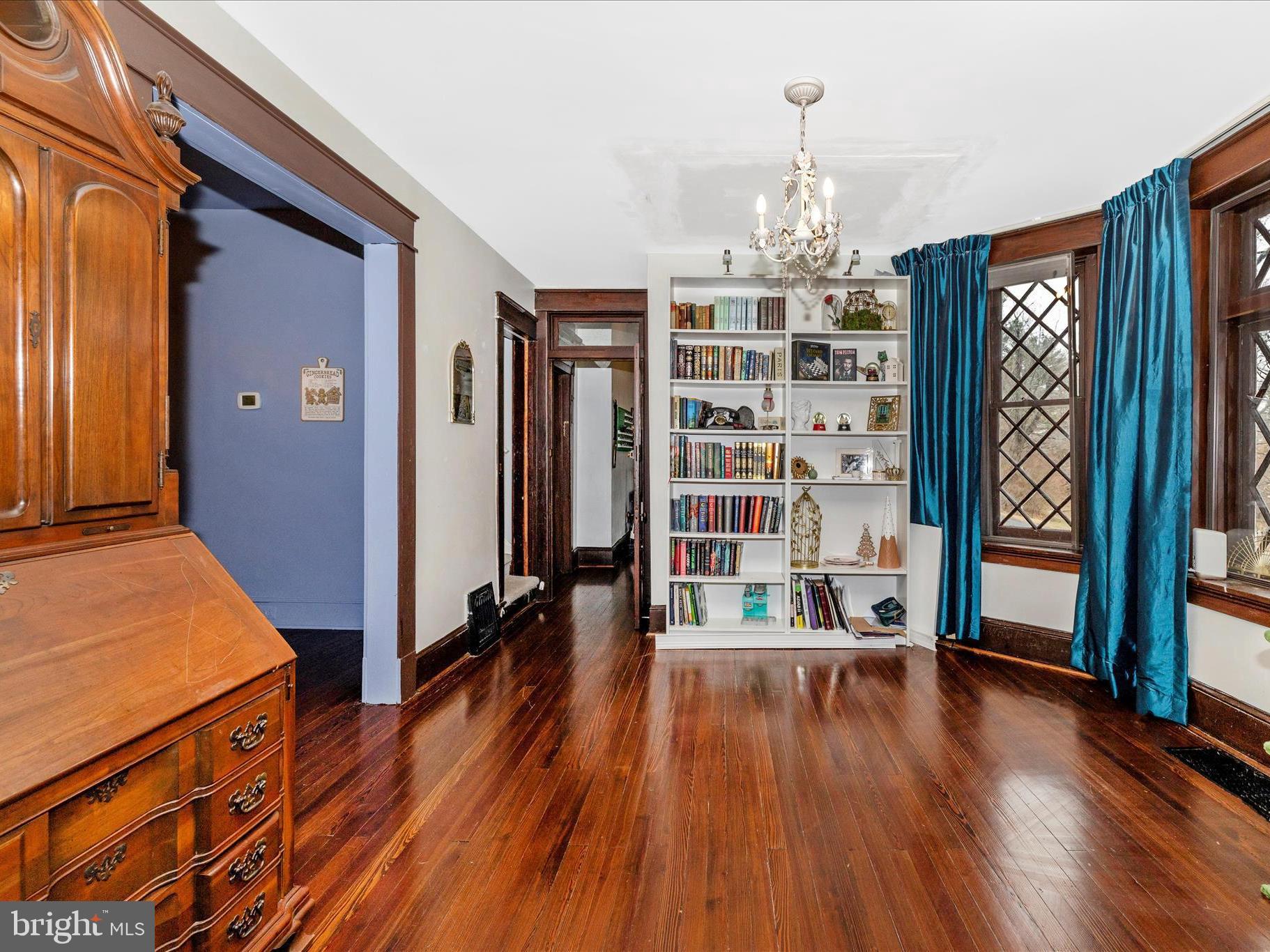 BRADDOCK HEIGHTS - Residential