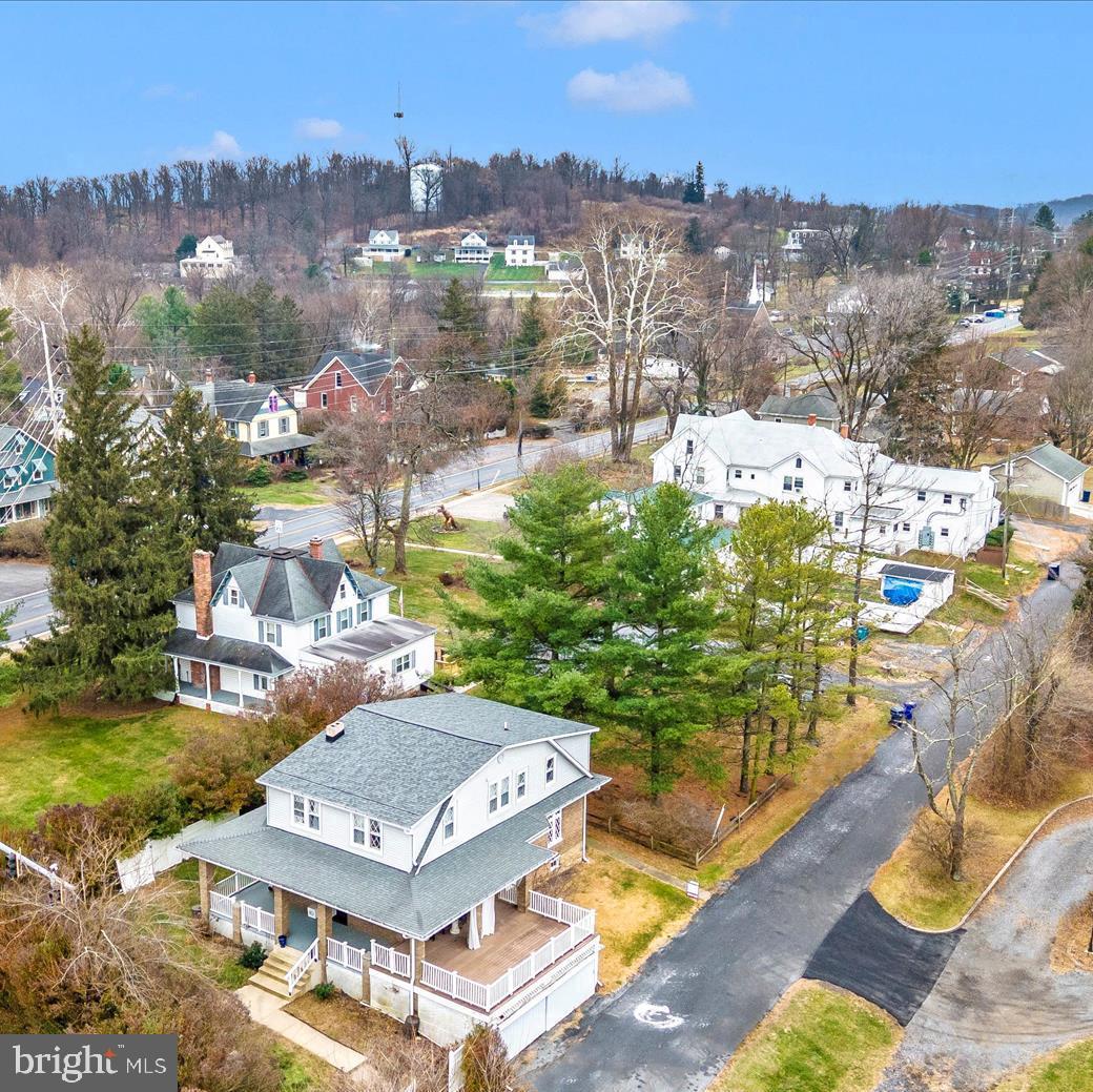 BRADDOCK HEIGHTS - Residential