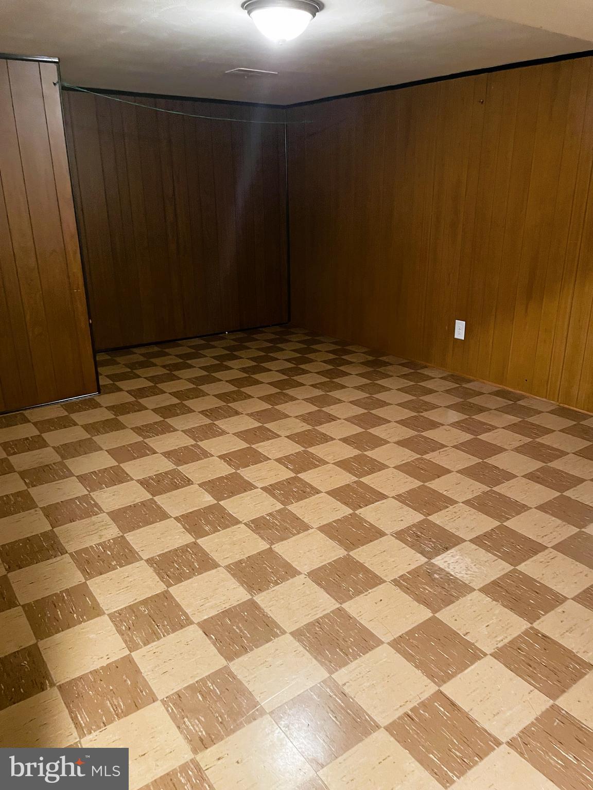 RANDALLSTOWN - Residential