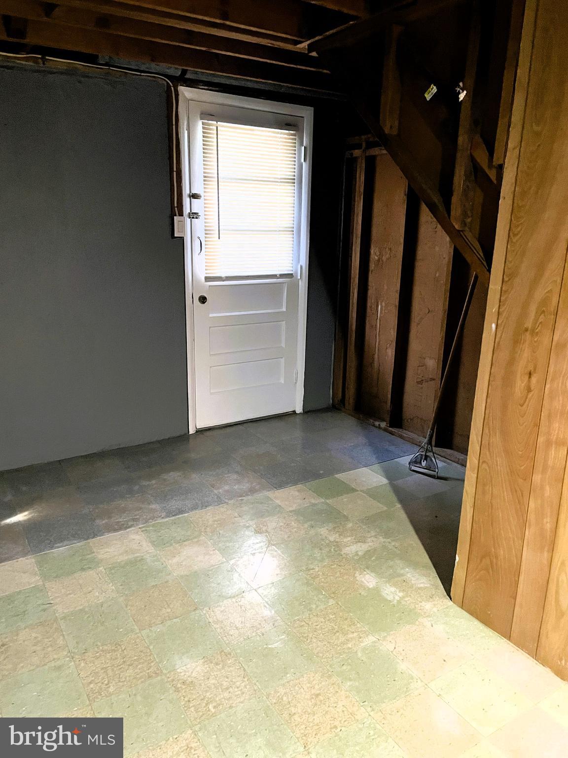 RANDALLSTOWN - Residential