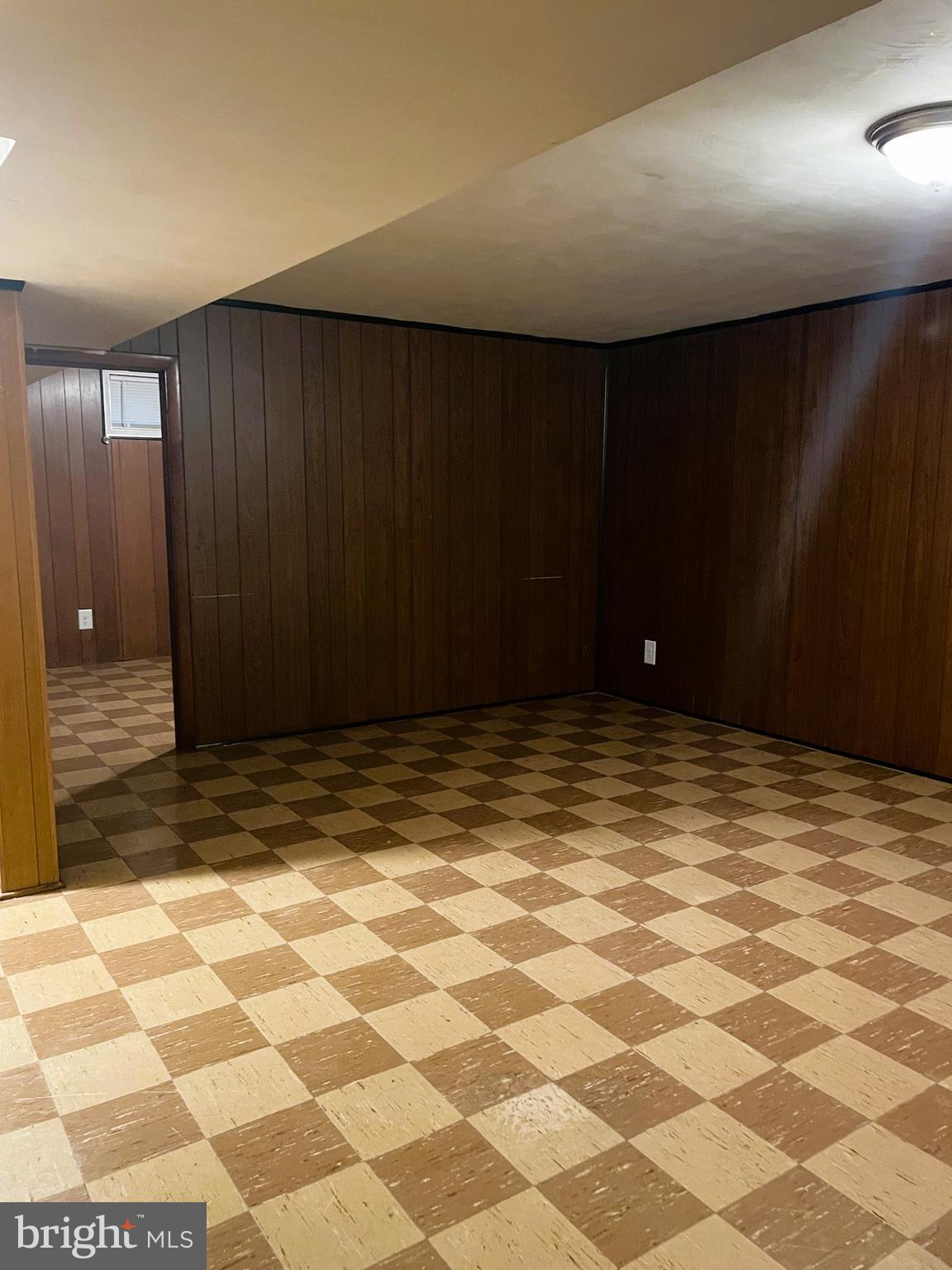 RANDALLSTOWN - Residential