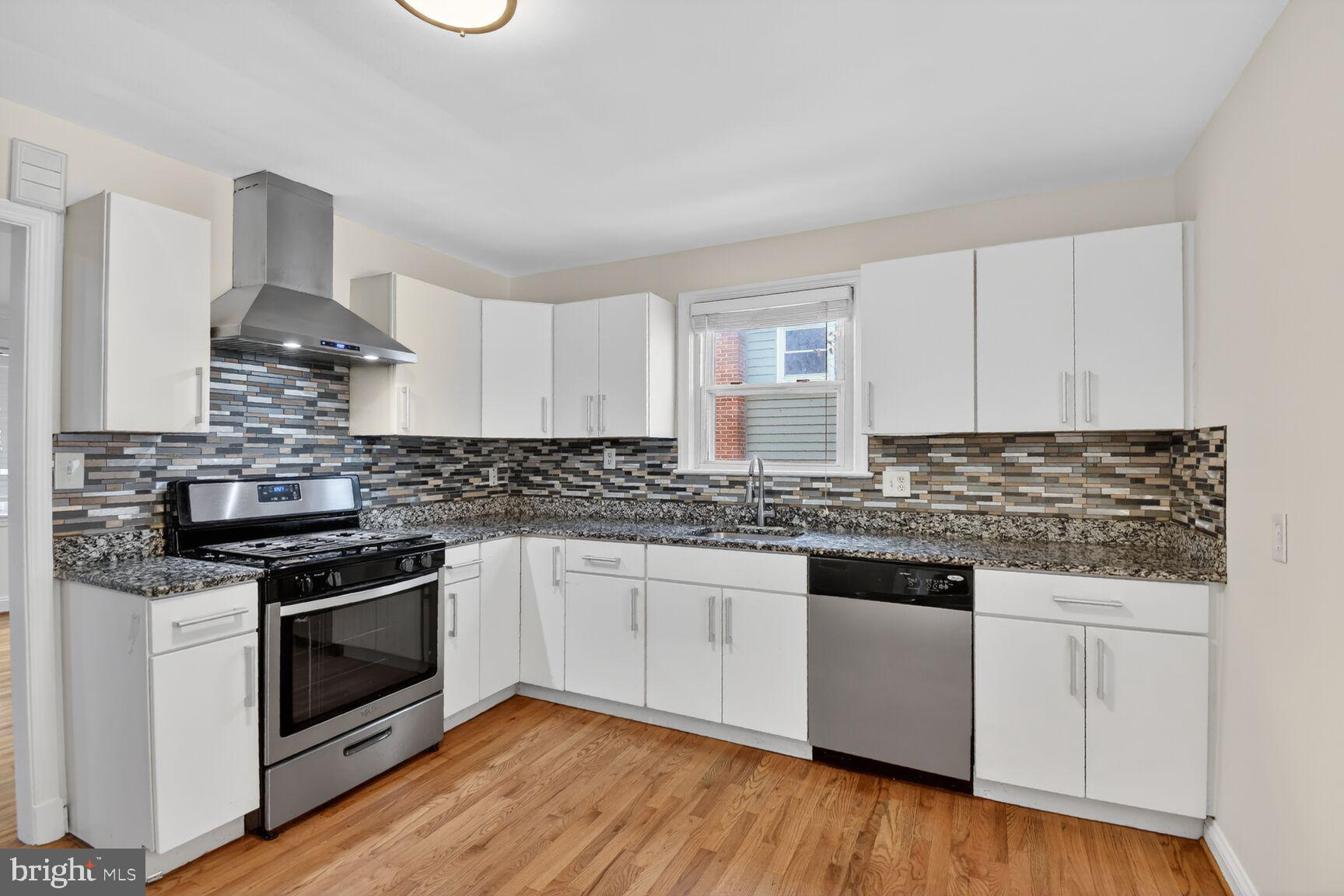 WHEATON HILLS - Residential