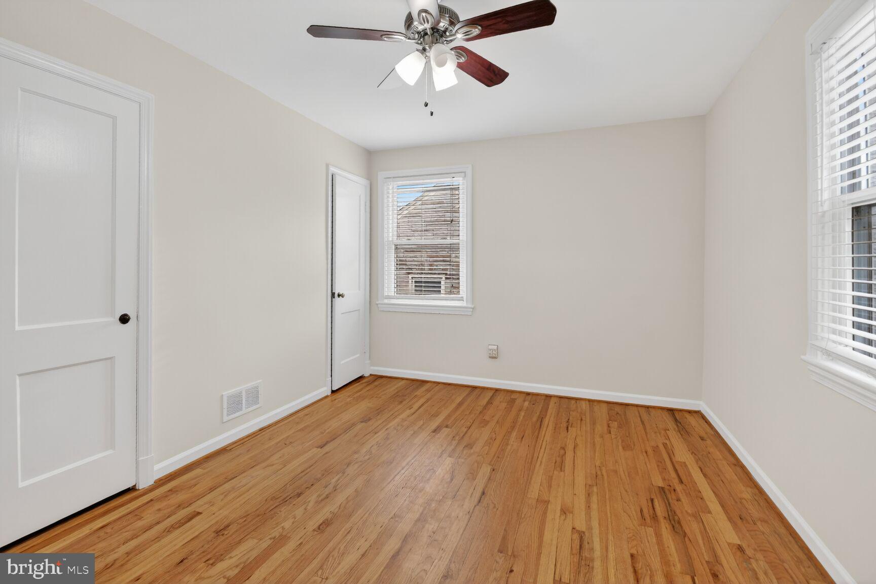 WHEATON HILLS - Residential