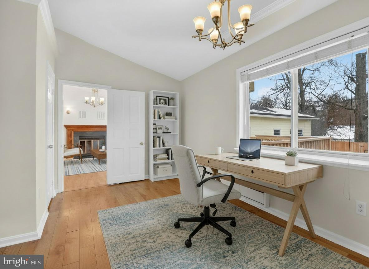 WHEATON HILLS - Residential