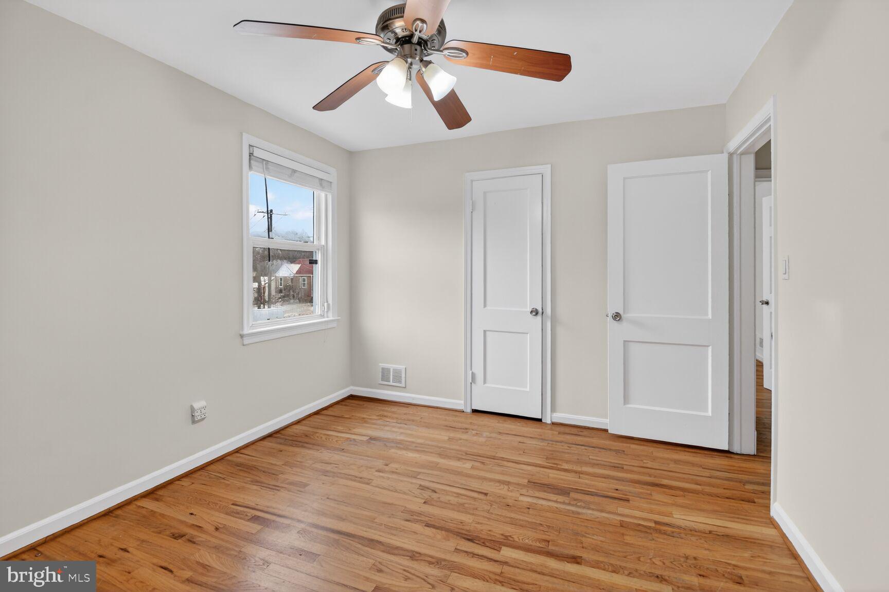 WHEATON HILLS - Residential