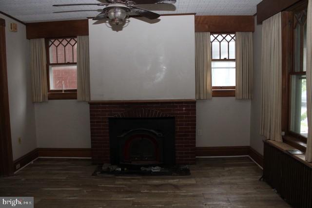 44 GLEN STREET N