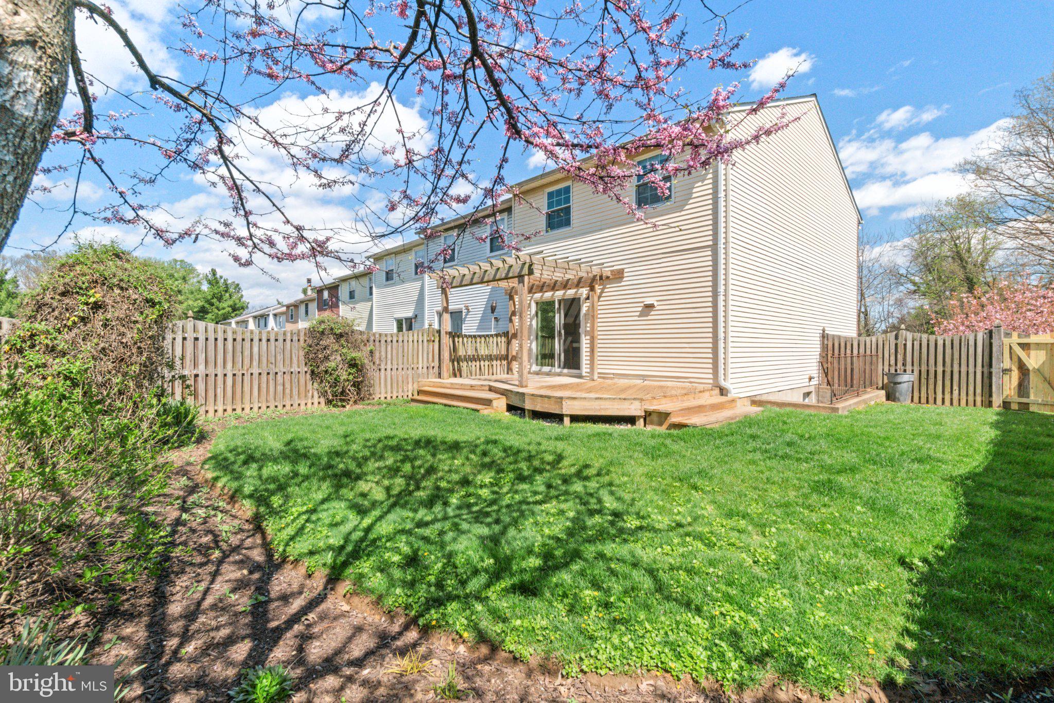 VILLAGE OAKS - Residential