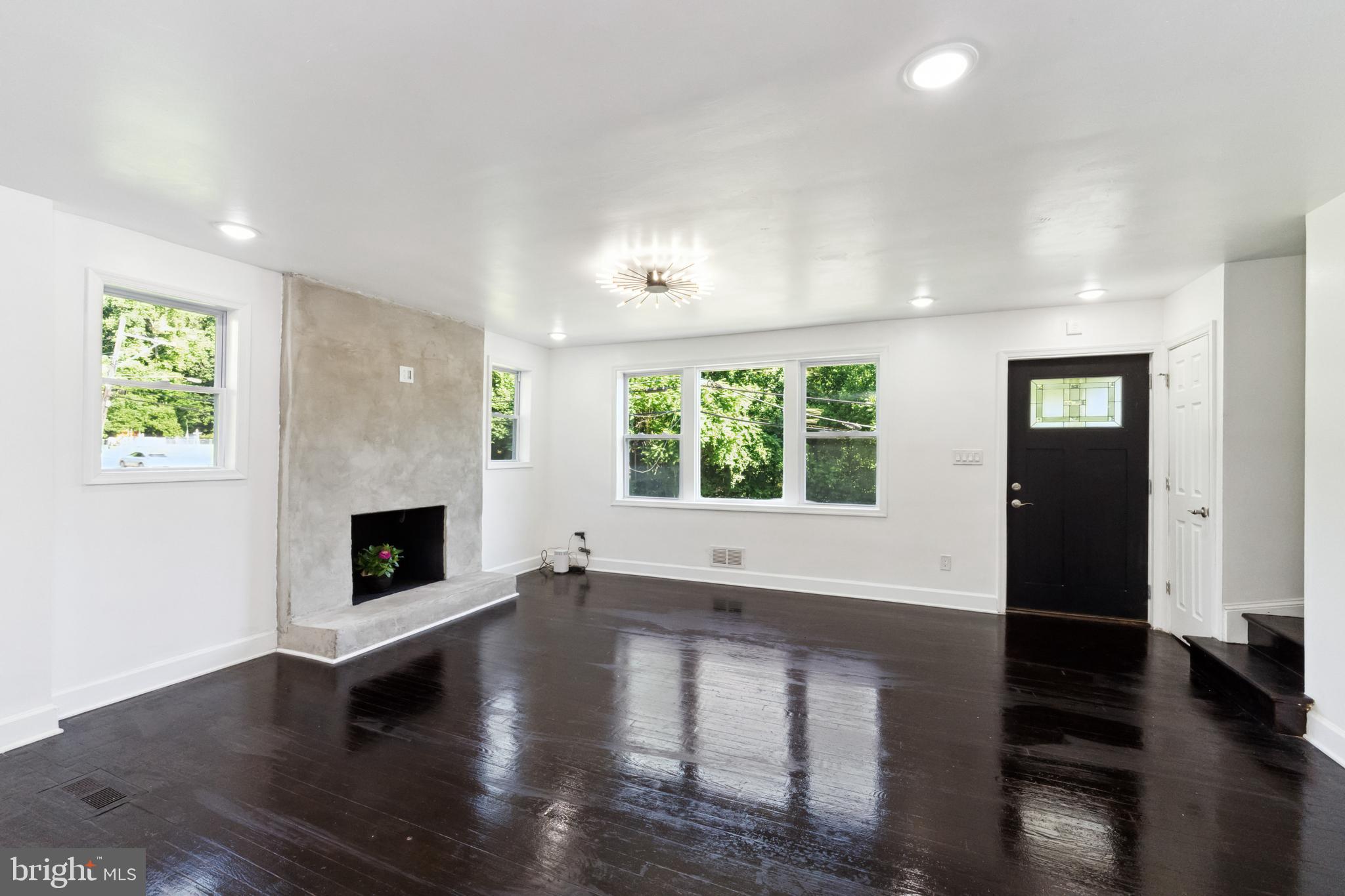 TEMPLE HILLS PARK - Residential