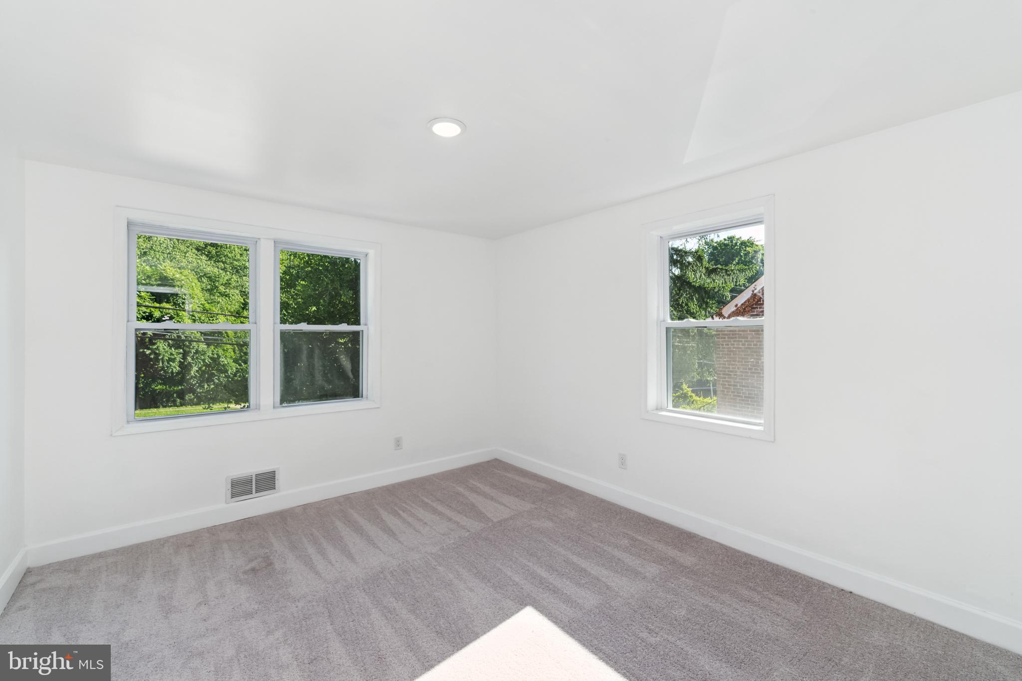 TEMPLE HILLS PARK - Residential