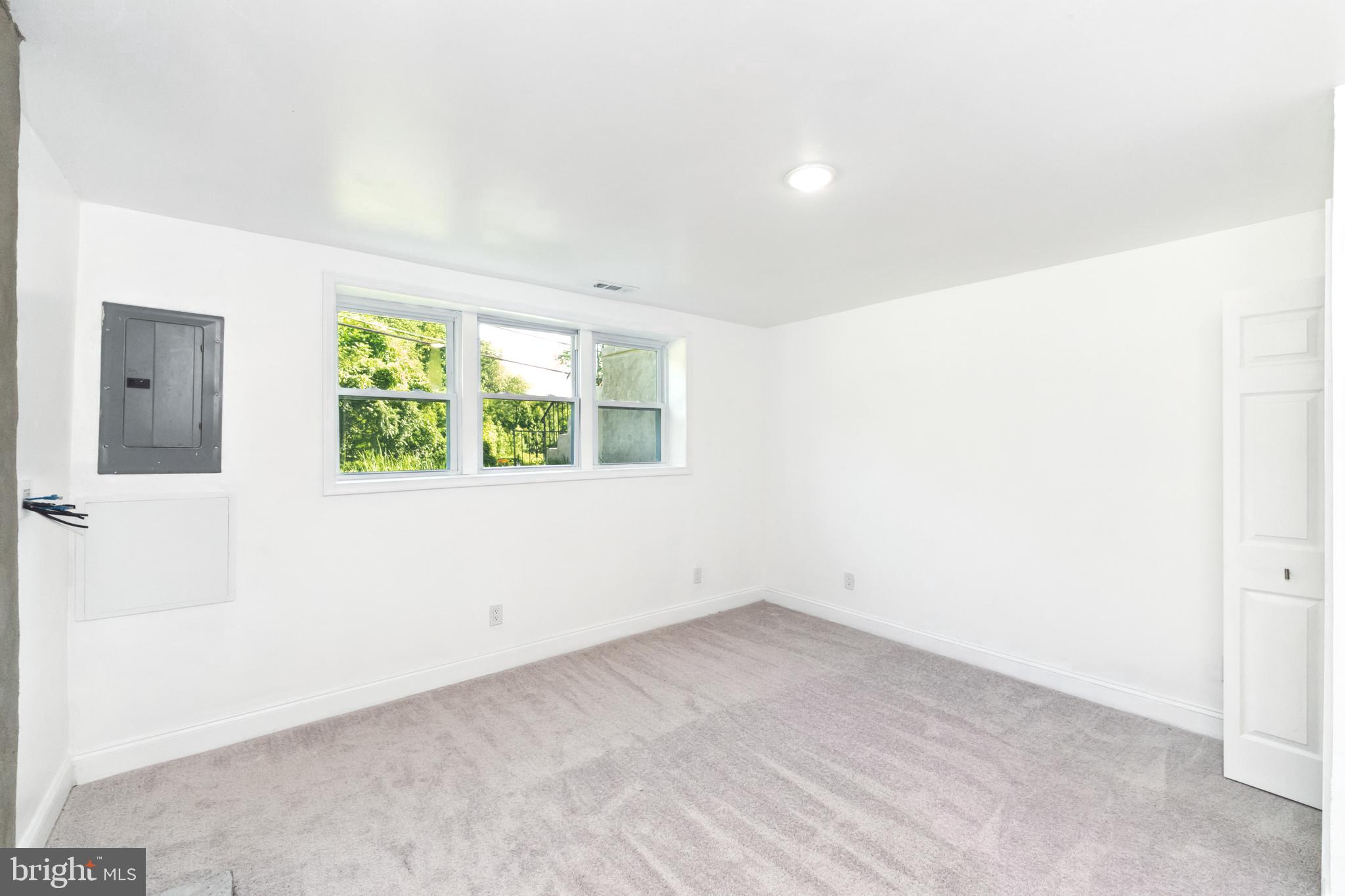 TEMPLE HILLS PARK - Residential