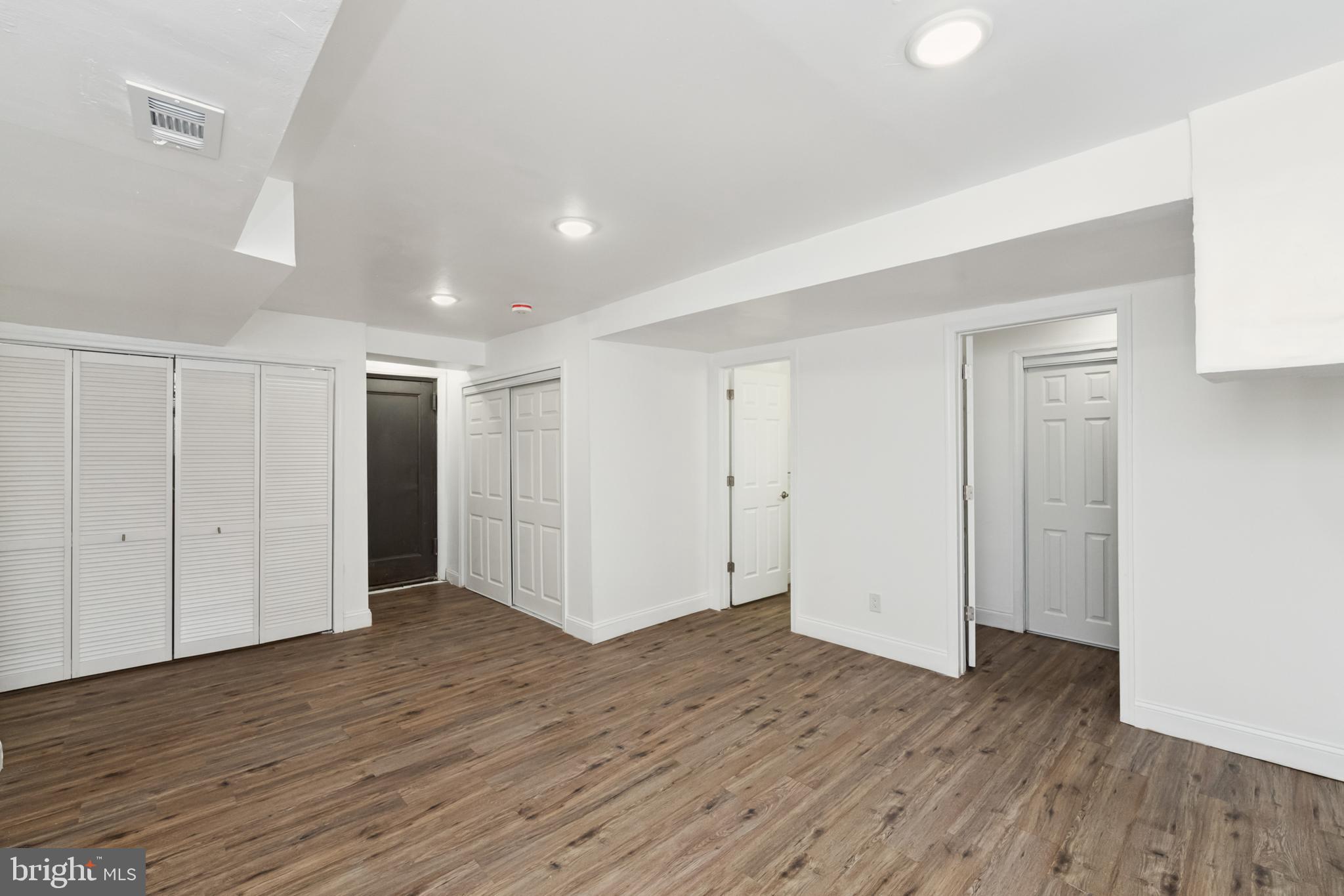 TEMPLE HILLS PARK - Residential