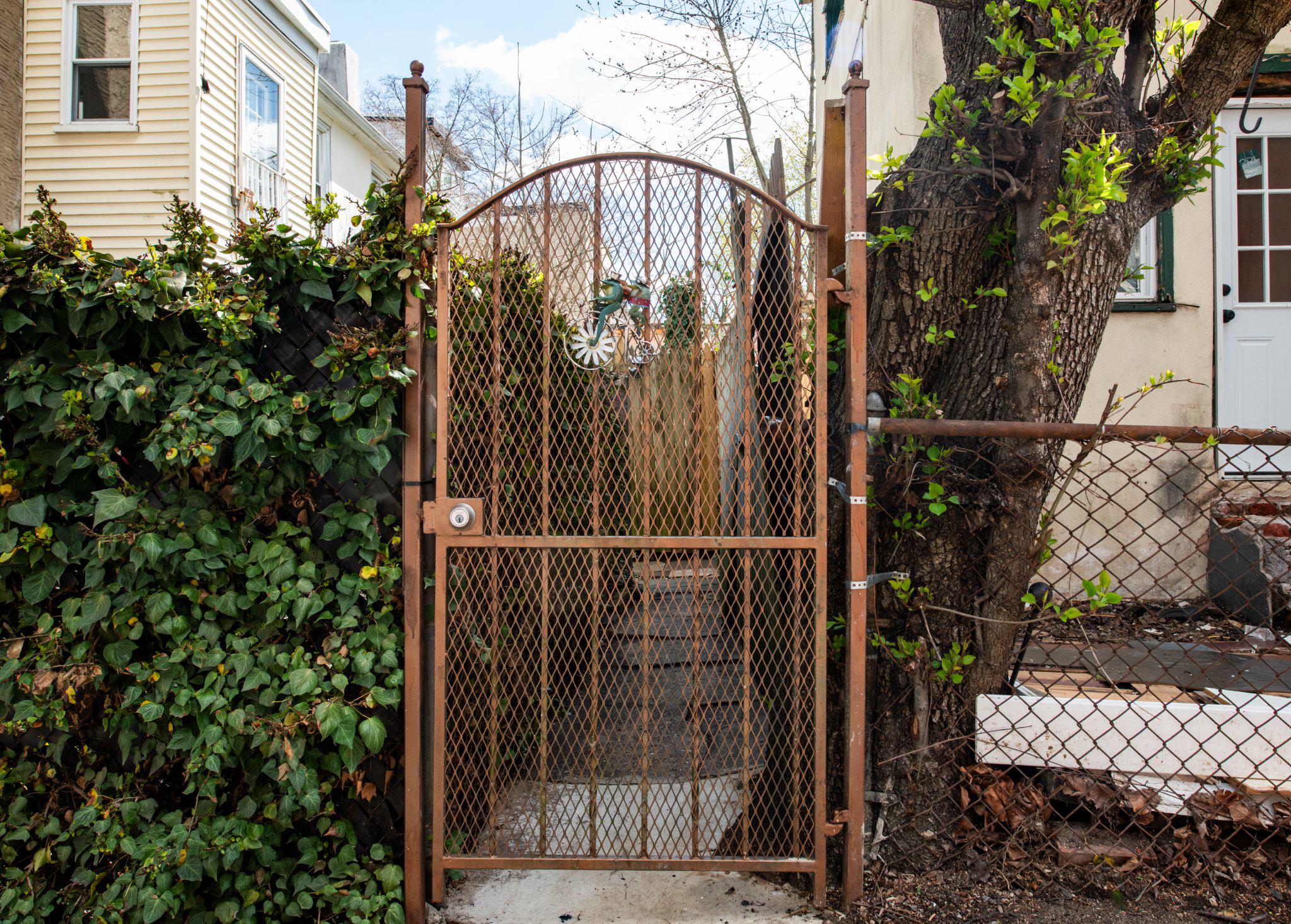 GERMANTOWN (WEST) - Residential Income