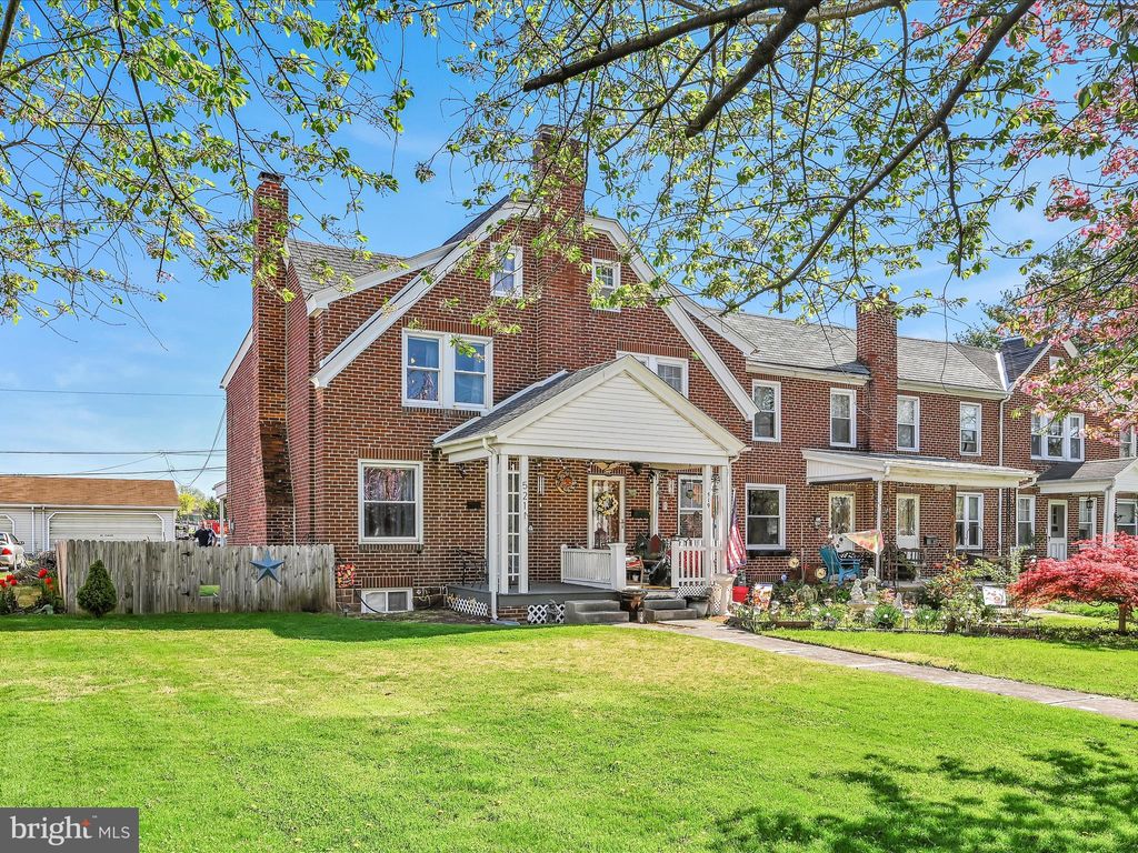 Photo of 521 Locust Street, Denver, PA 17517 (MLS # PALA2049764)