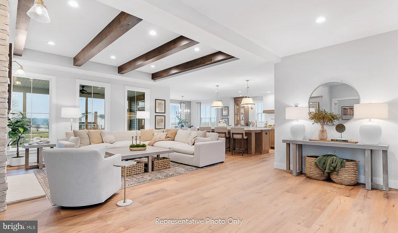 821 SUNSET BOULEVARD