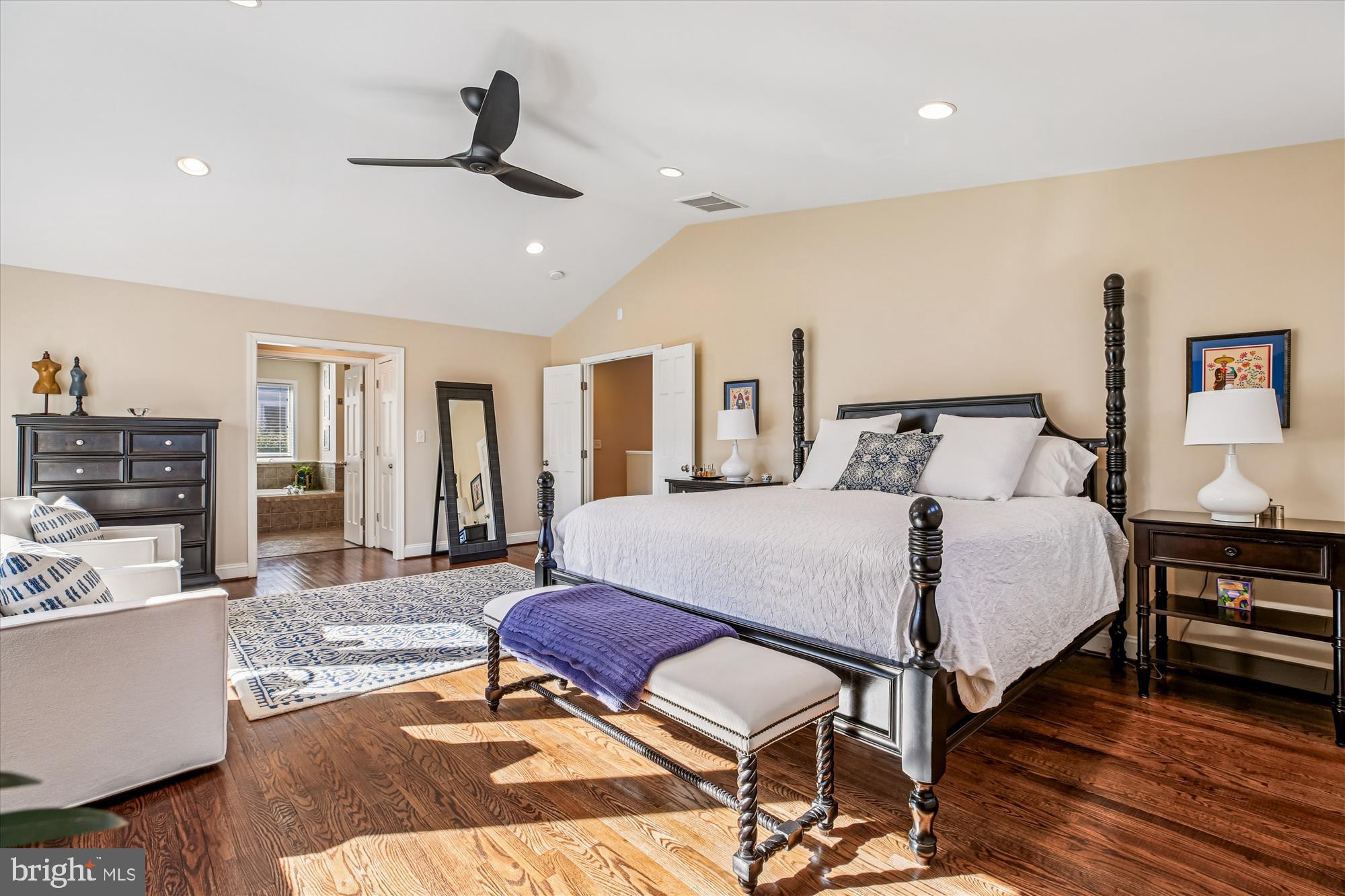 PARKWOOD - Residential