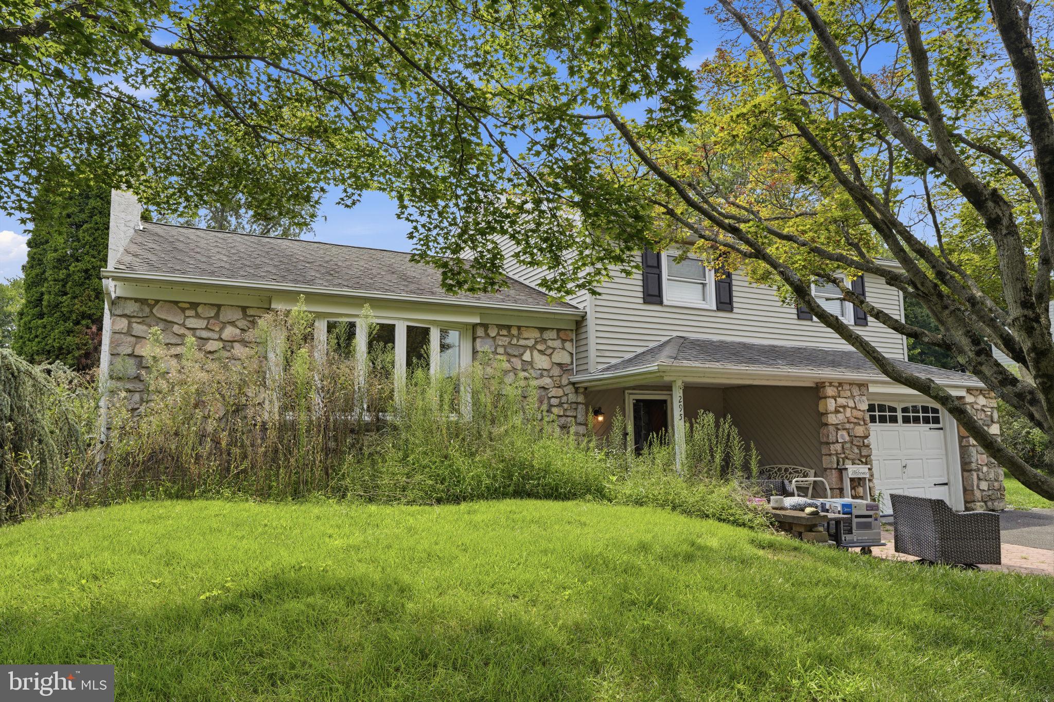 295 DORIS AVENUE