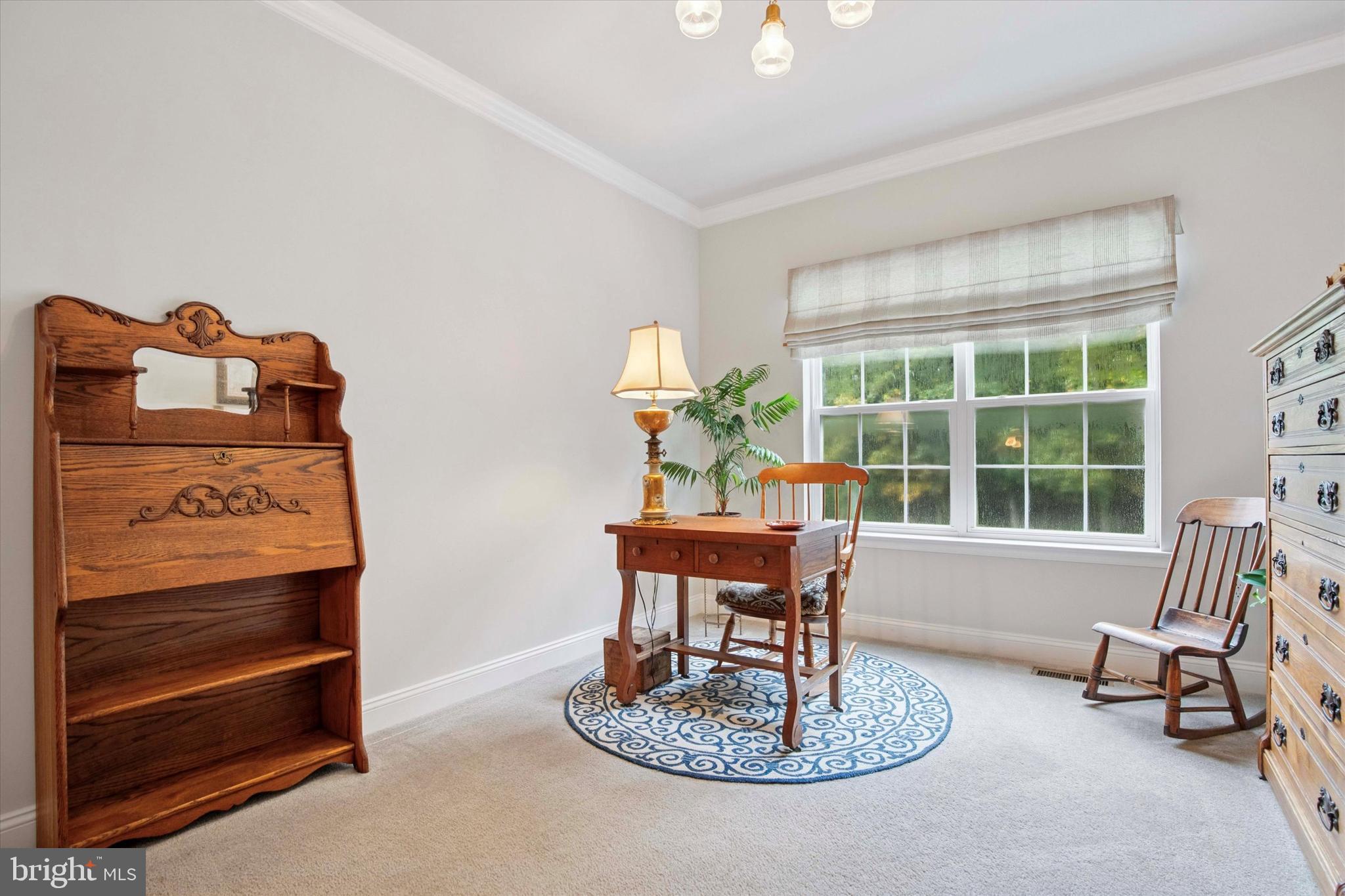 LINCOLN WOODS - Residential