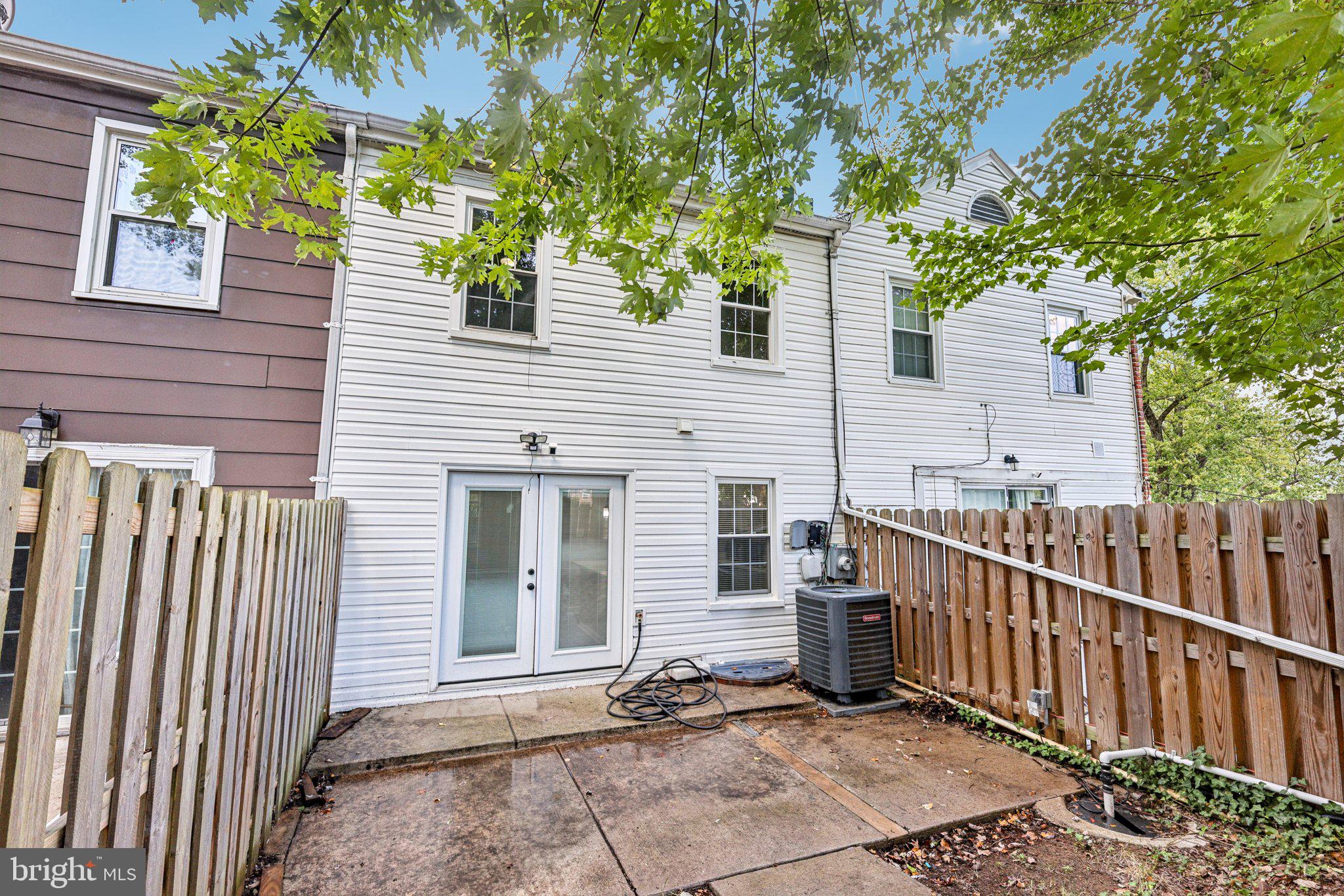 GEORGETOWN VILLAGE - Residential