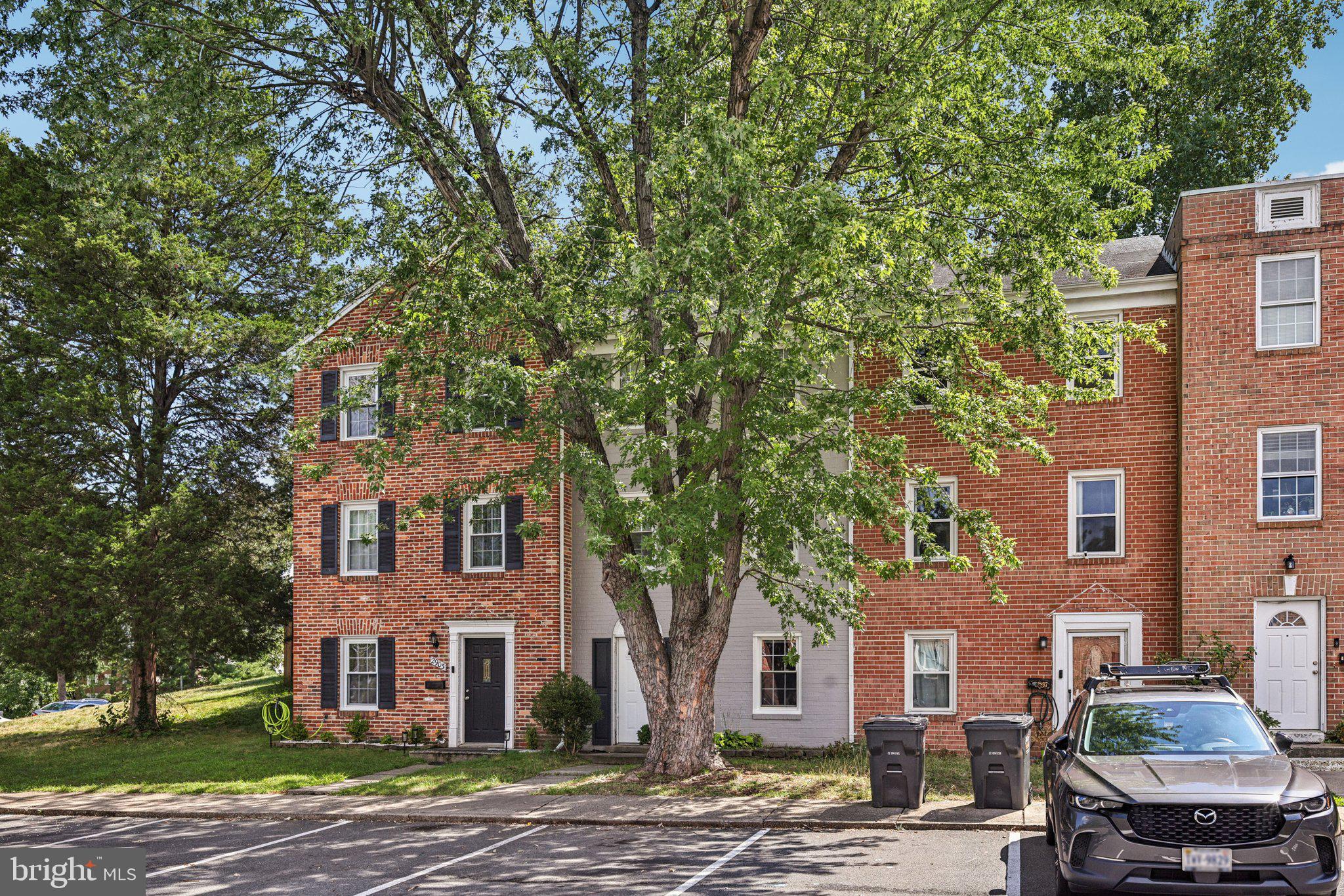 GEORGETOWN VILLAGE - Residential