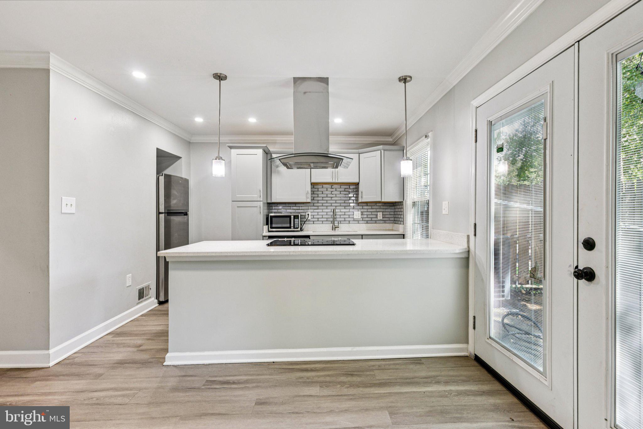 GEORGETOWN VILLAGE - Residential