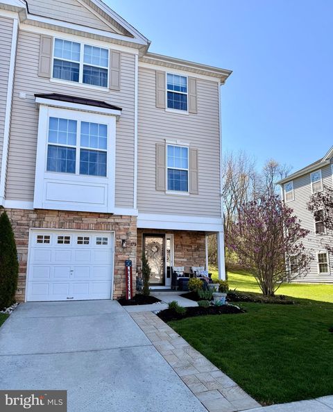 Townhouse For Sale - 179 Acorn Drive<br/> MOUNT ROYAL, NJ 08061