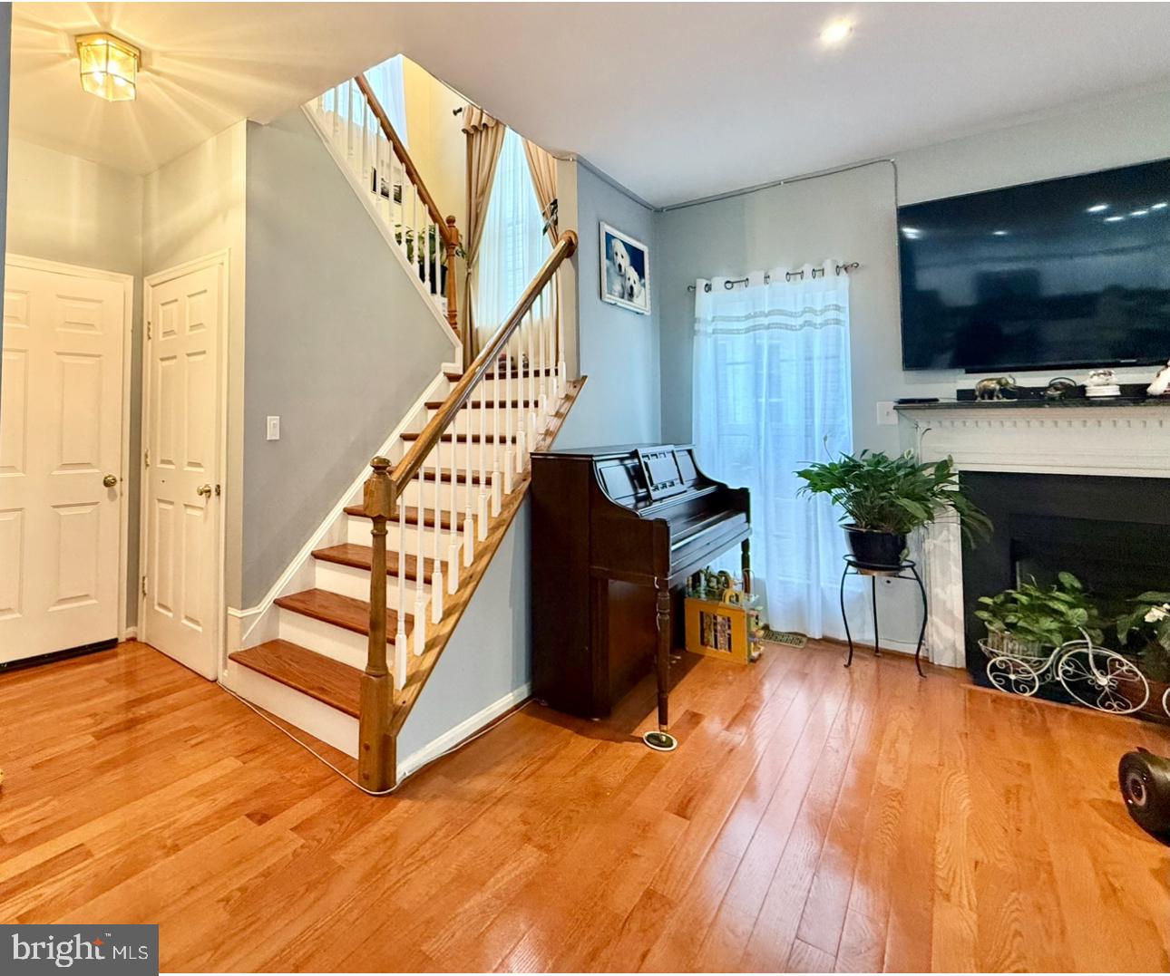 9218 GREENSHIRE DRIVE